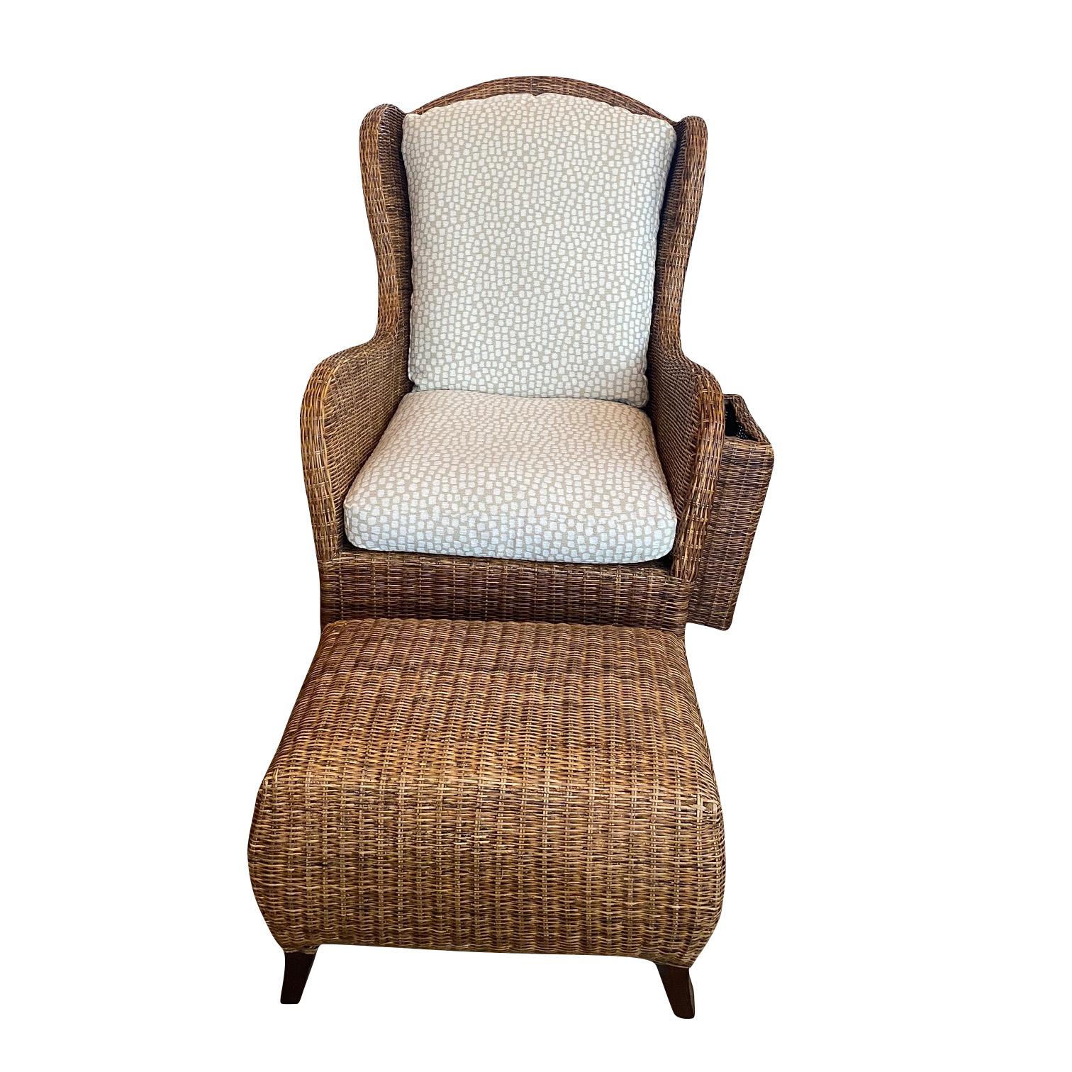 Mid-Century moderno Coppia di poltrone e ottomane in rattan, Francia, anni '40 in vendita