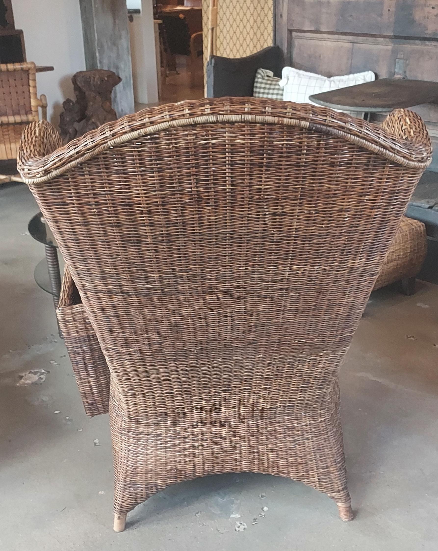 Coppia di poltrone e ottomane in rattan, Francia, anni '40 In condizioni buone in vendita a Austin, TX