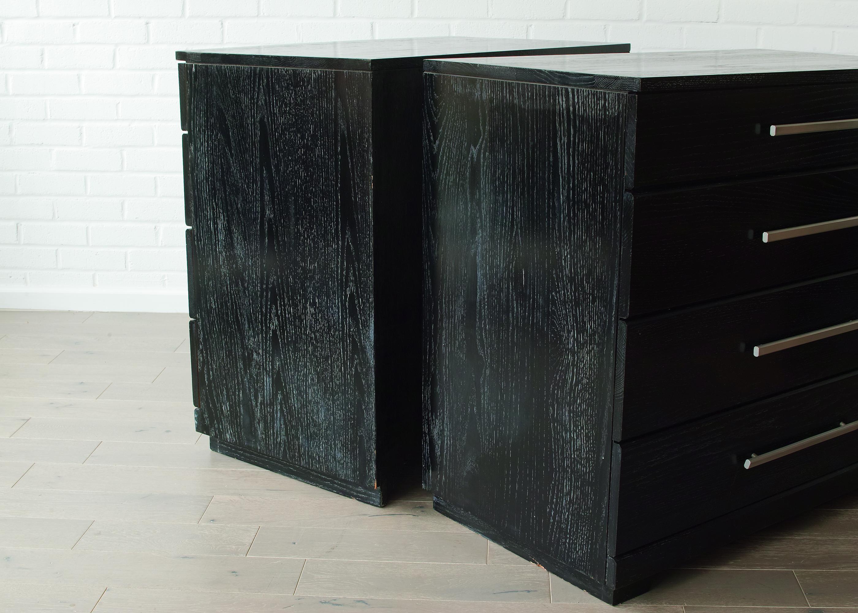 Coppia di cassettiere in Oak Oak di Raymond Loewy In condizioni buone in vendita a Brooklyn, NY