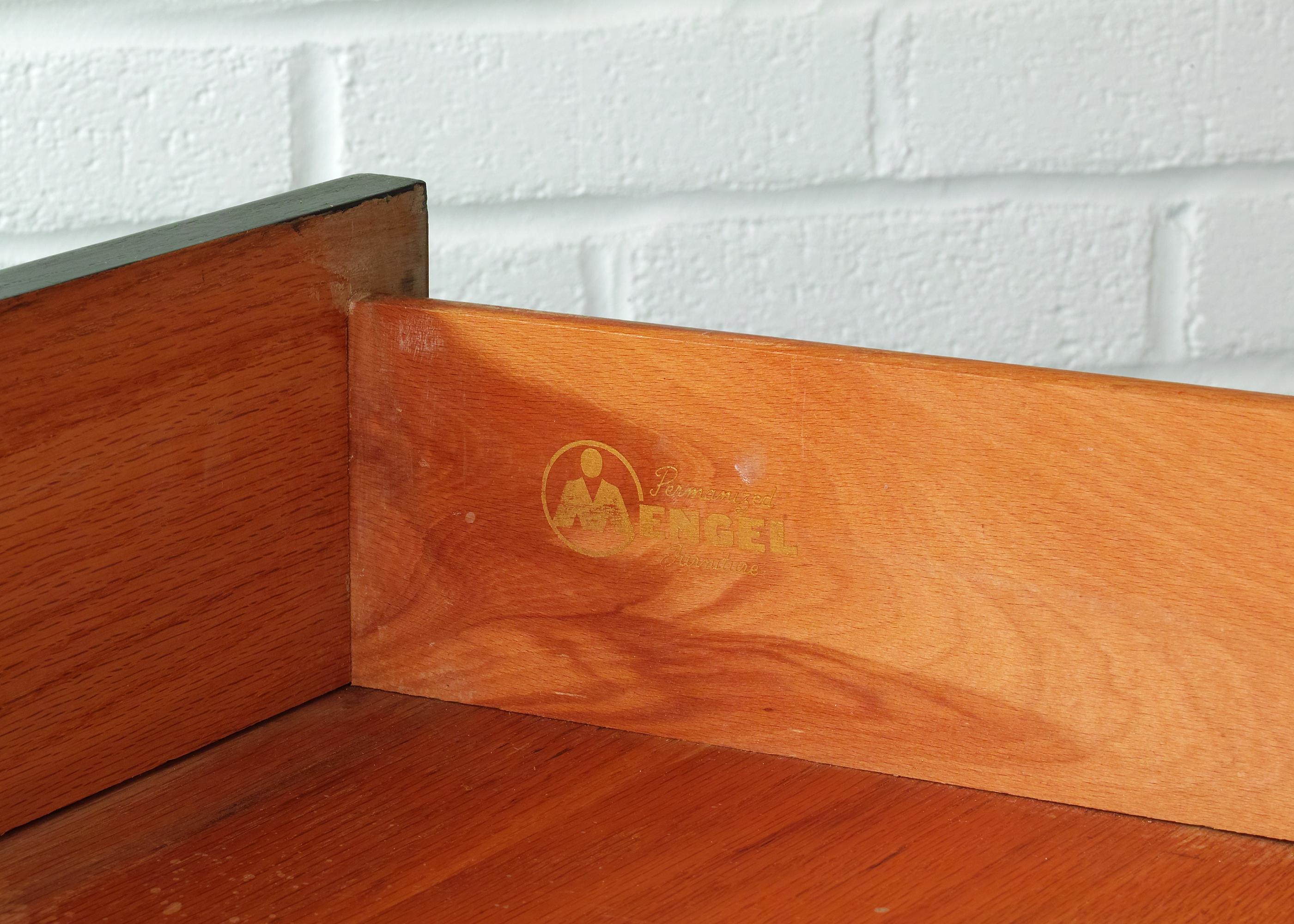 Coppia di cassettiere in Oak Oak di Raymond Loewy in vendita 2