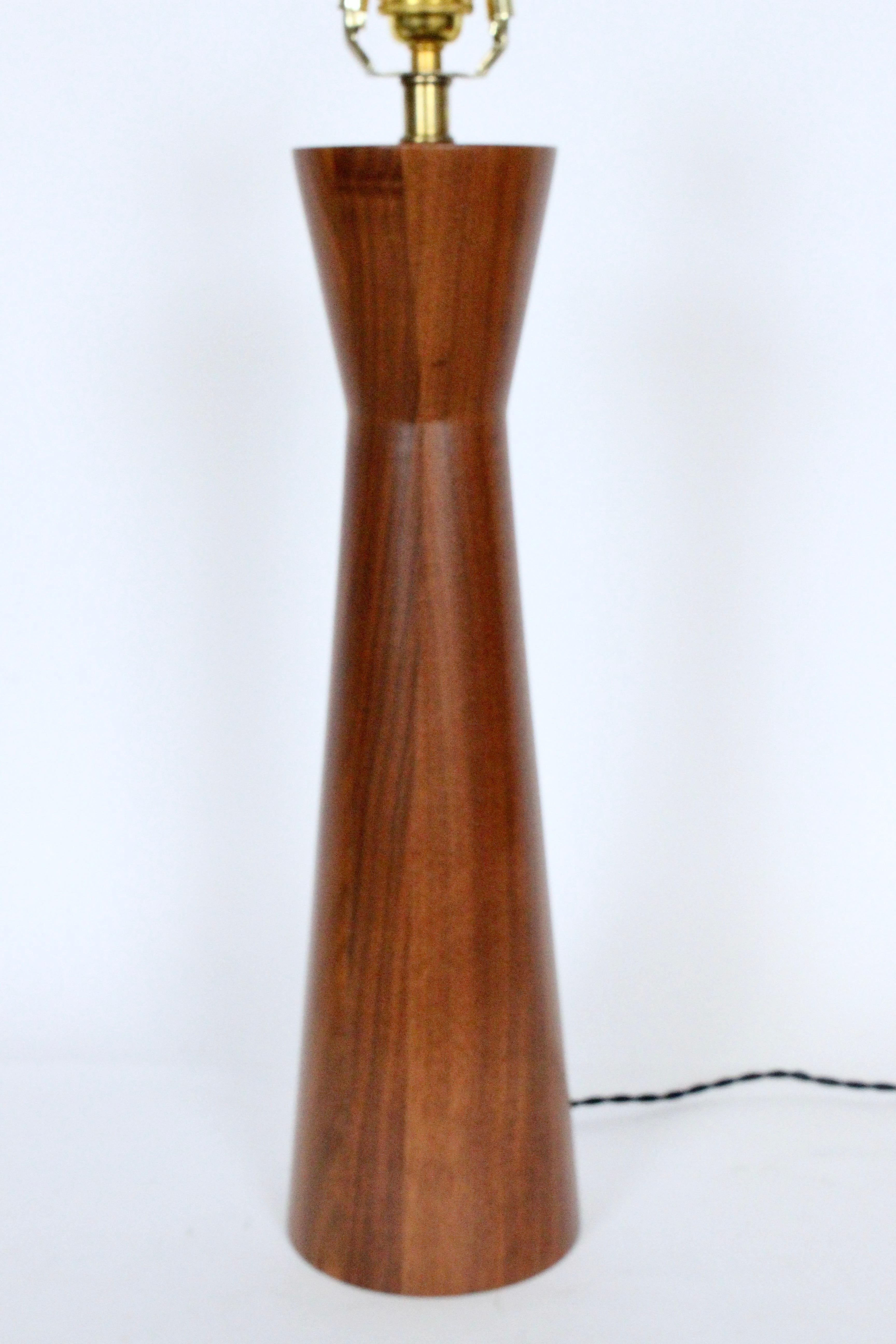 Mid-20th Century Pair of Raymond Pfennig for Zina Walnut Hourglass Table Lamps, 1960s For Sale