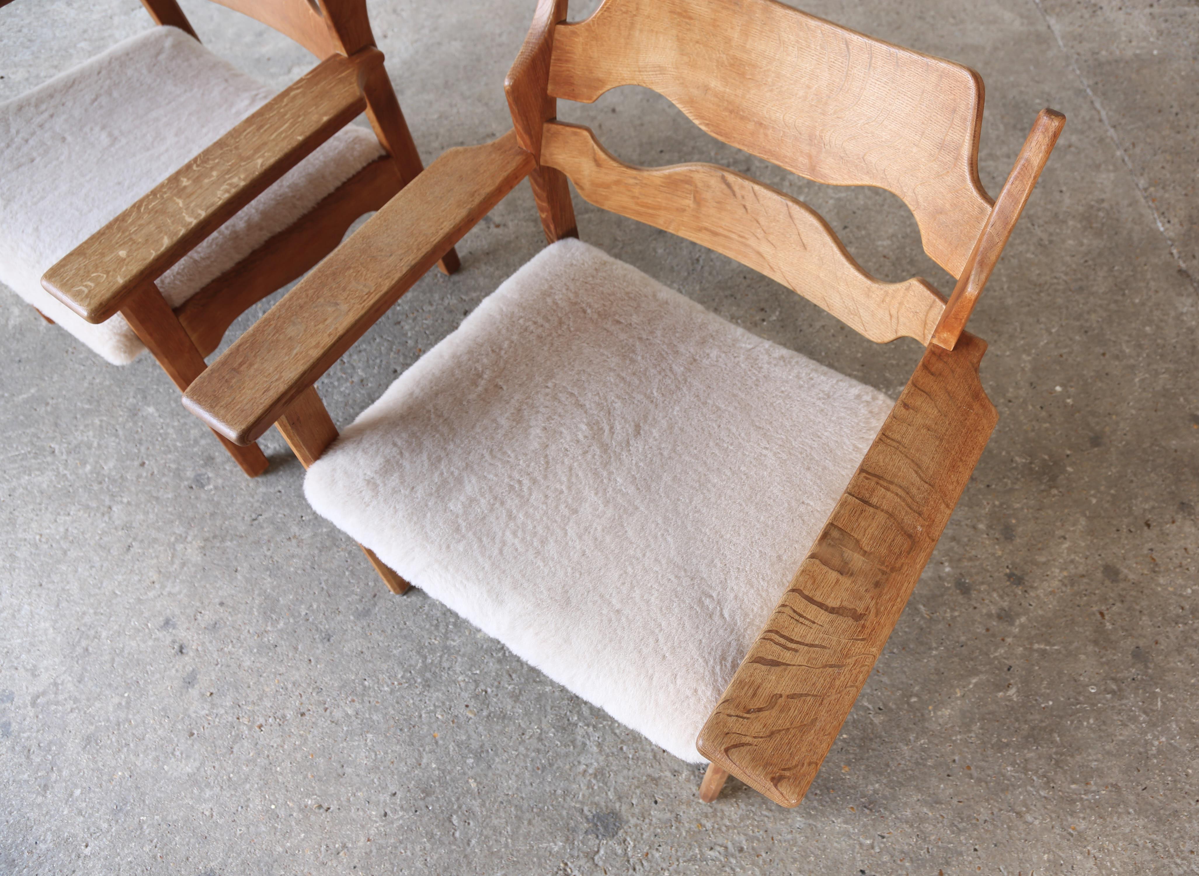 Pair of Razor Blade Armchairs by Henning Kjærnulf 'Kjaernulf', Denmark, 1960s 7