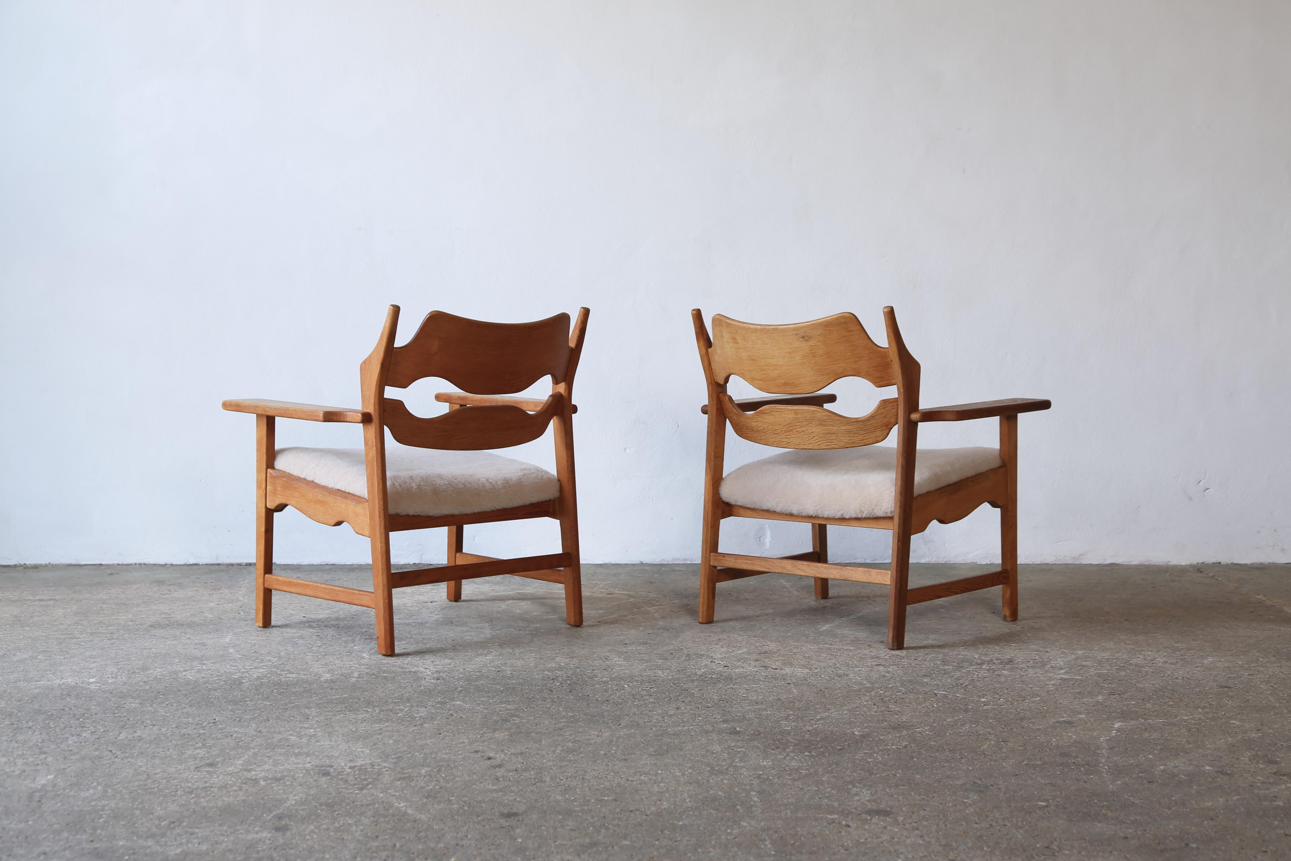 Pair of Razor Blade Armchairs by Henning Kjærnulf 'Kjaernulf', Denmark, 1960s 2