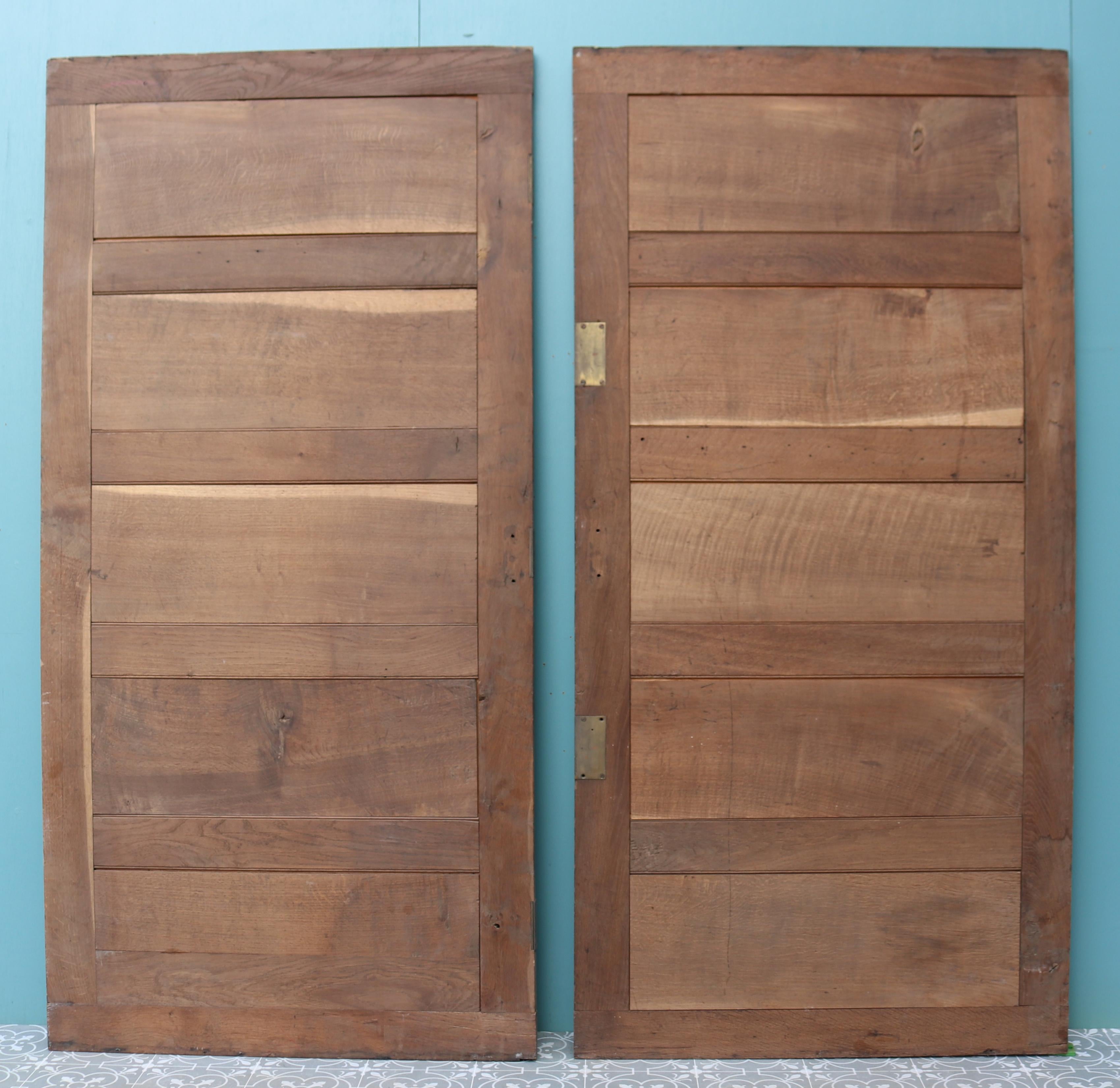 Pair of Reclaimed Antique Oak Panels or Doors In Fair Condition For Sale In Wormelow, Herefordshire