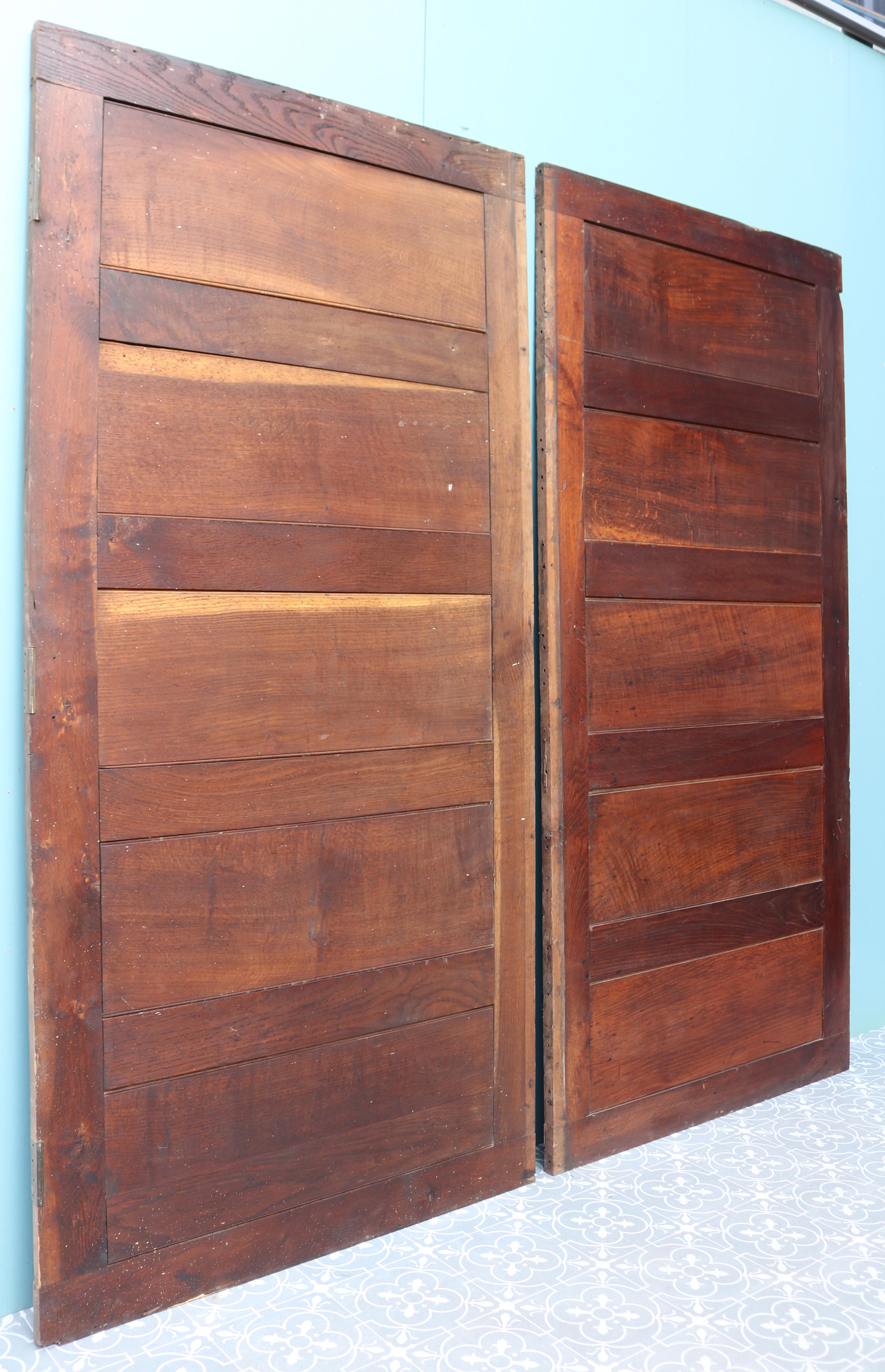 Pair of Reclaimed Antique Oak Panels or Doors For Sale 1