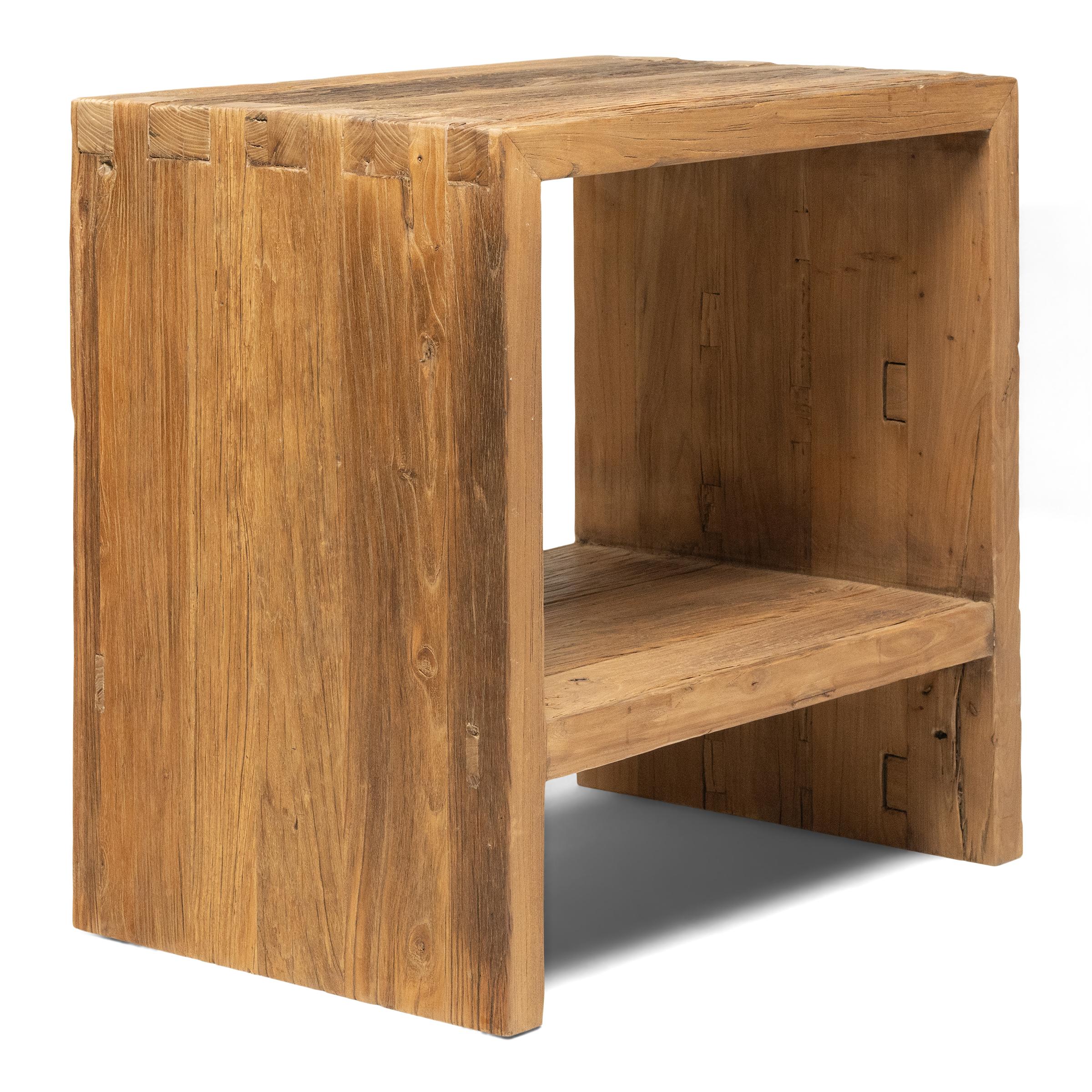 Pair of Reclaimed Elm Side Tables en venta 1