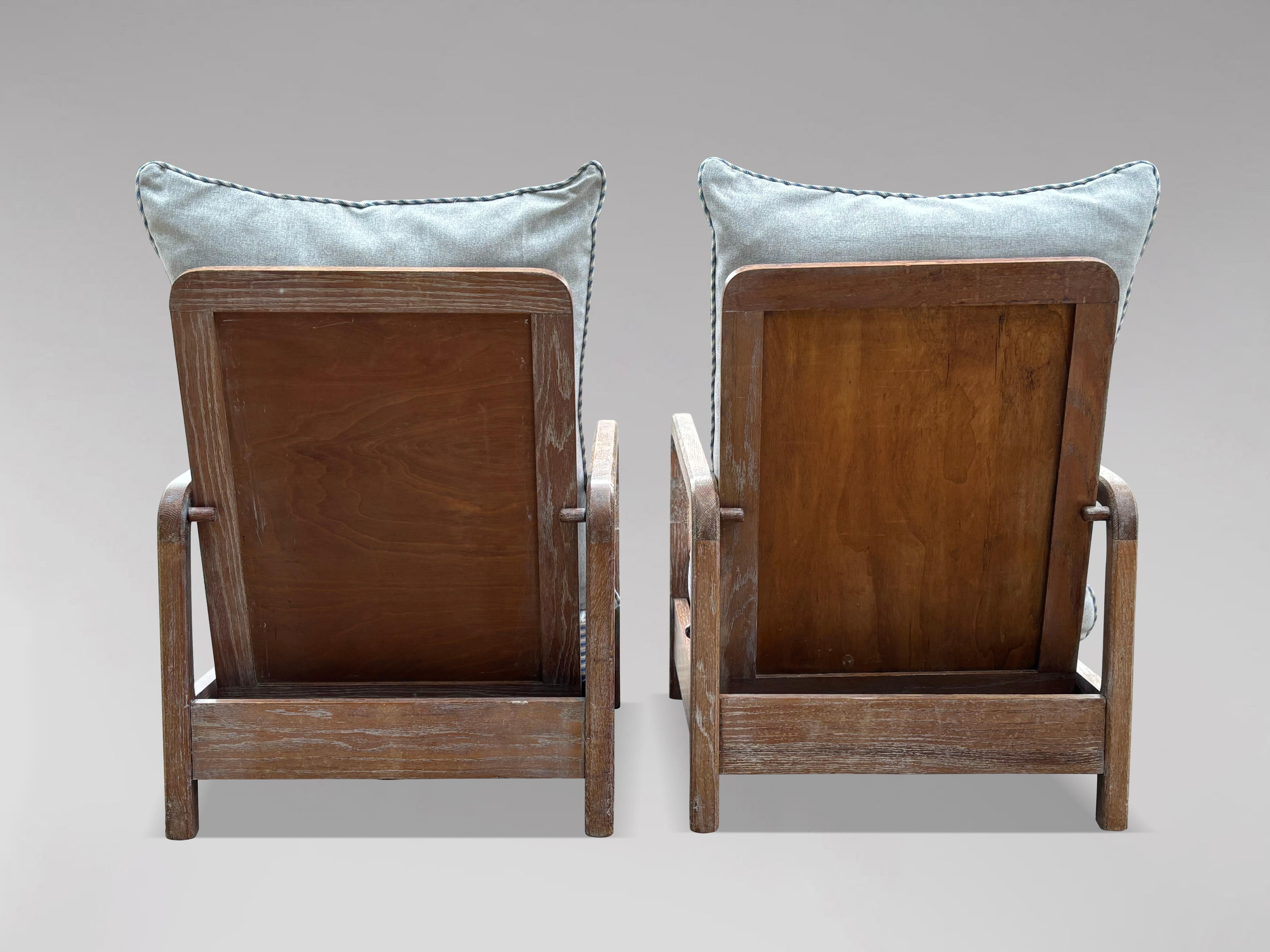 Paire de fauteuils de jardin inclinables à la manière de Liberty & Co. en vente 5