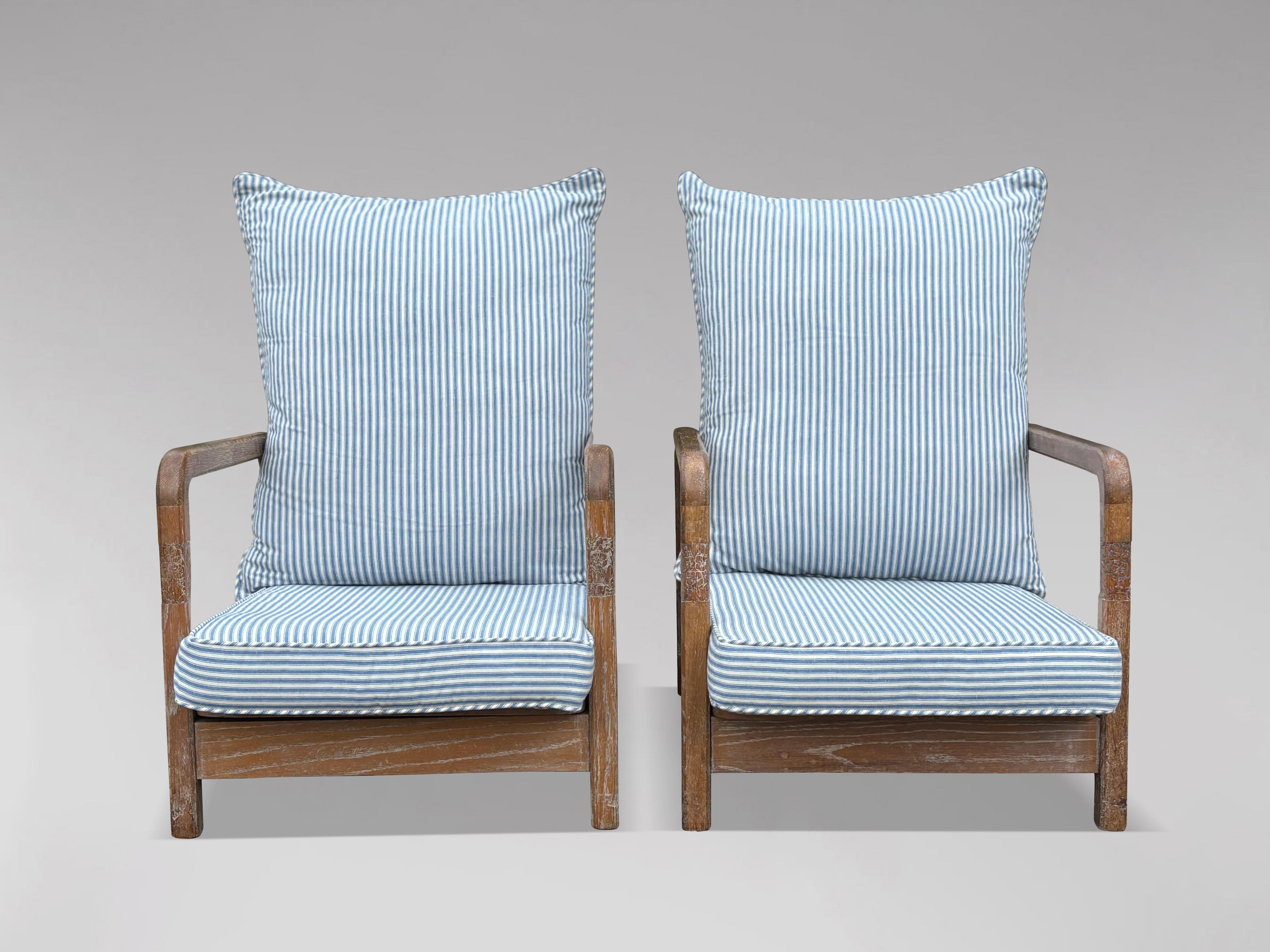 Paire de fauteuils de jardin inclinables à la manière de Liberty & Co. en vente 8