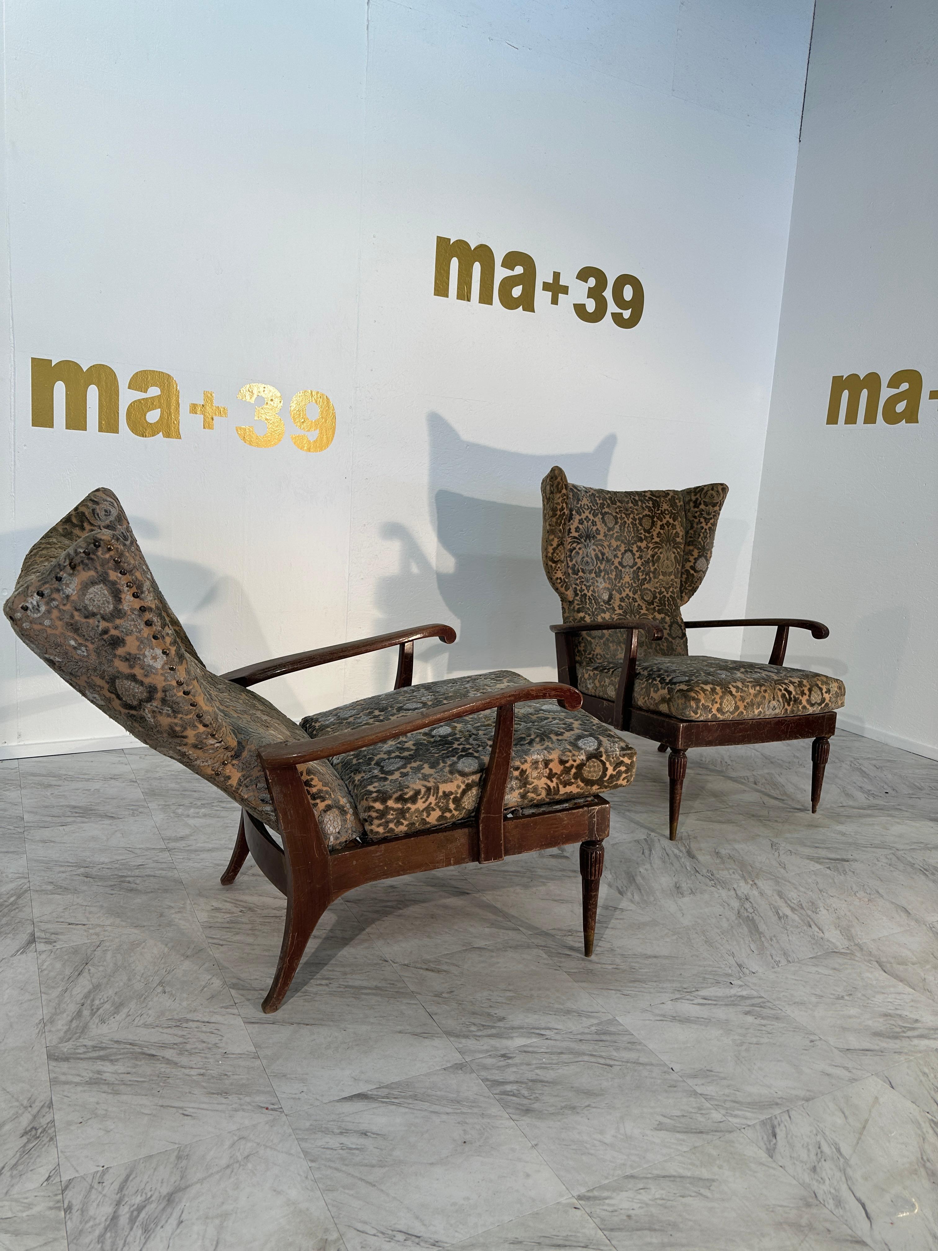 Mid-Century Modern Pair of Reclining Wingback Armchairs by Paolo Buffa, 1950 For Sale