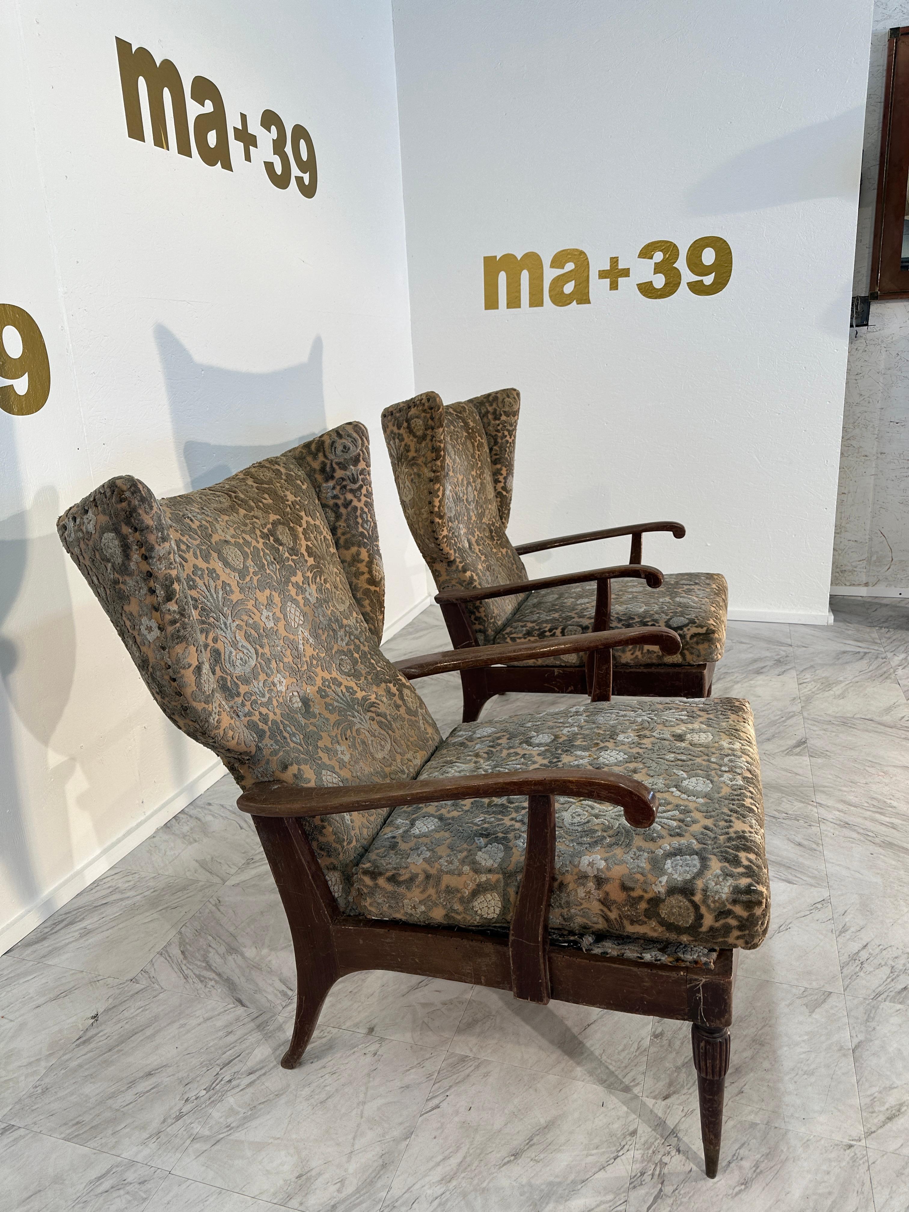 Italian Pair of Reclining Wingback Armchairs by Paolo Buffa, 1950 For Sale