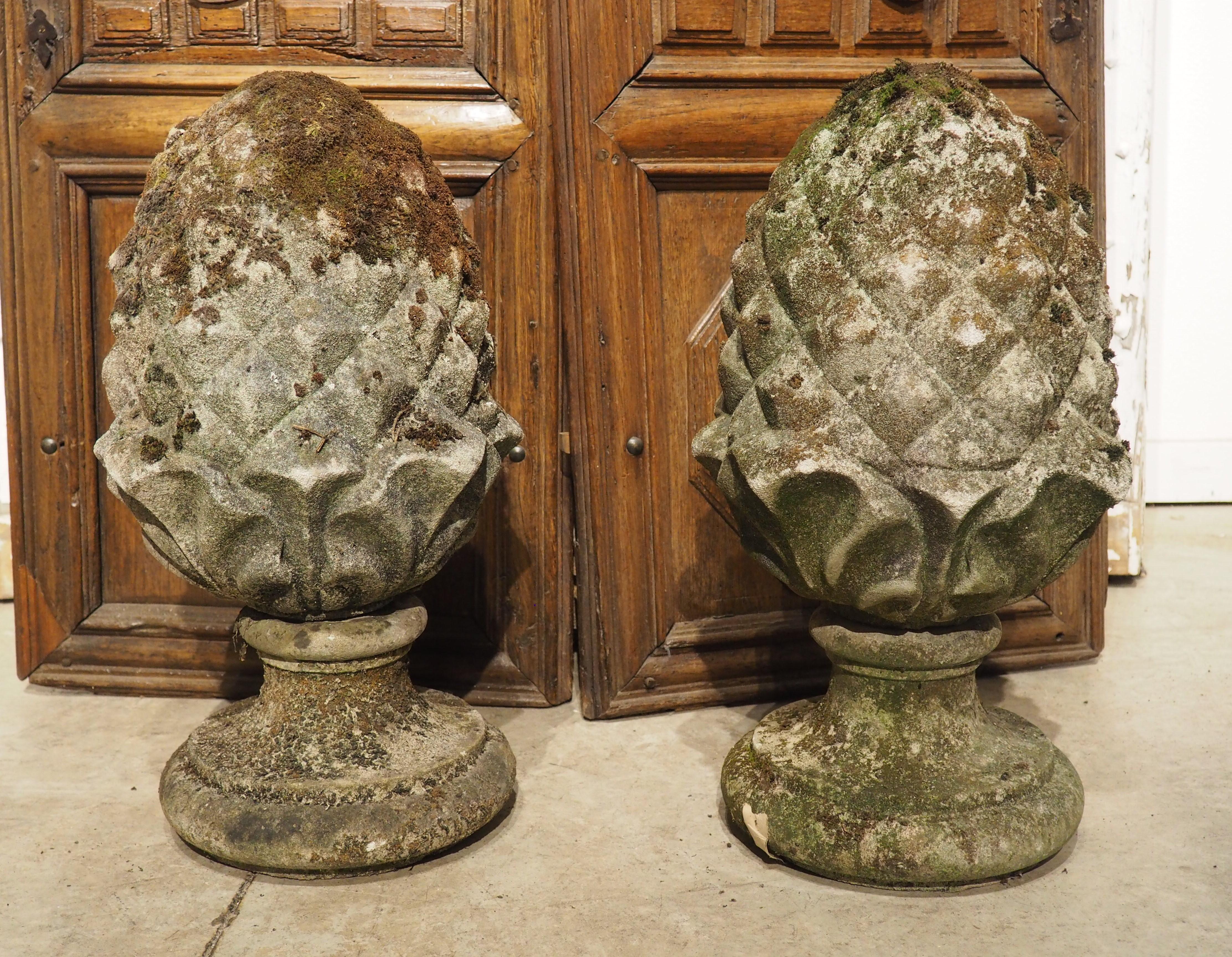 Ein Paar reconstituierte Ananas-Endstücke aus Stein aus Belgien, ca. 1970er Jahre im Angebot 7