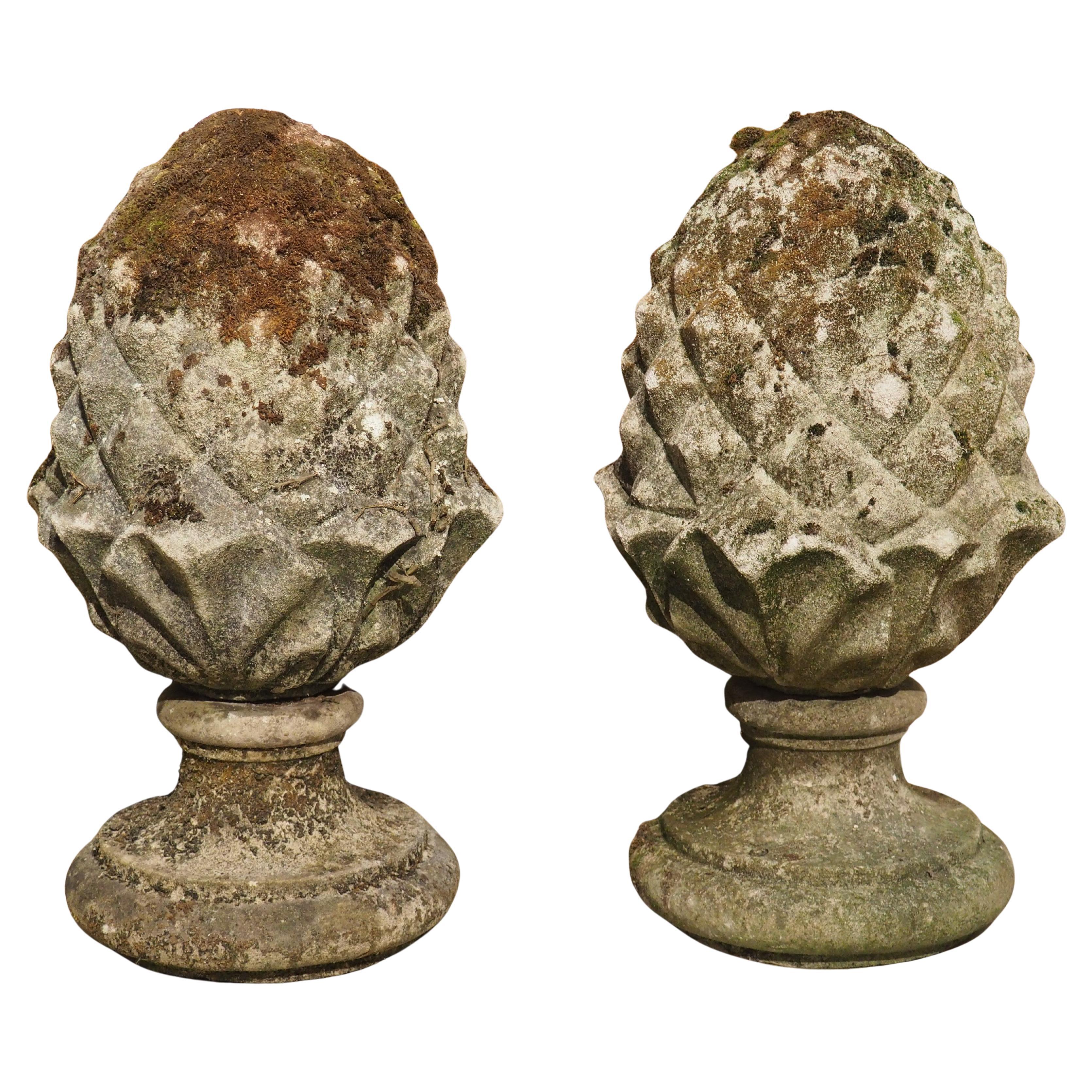 Ein Paar reconstituierte Ananas-Endstücke aus Stein aus Belgien, ca. 1970er Jahre im Angebot