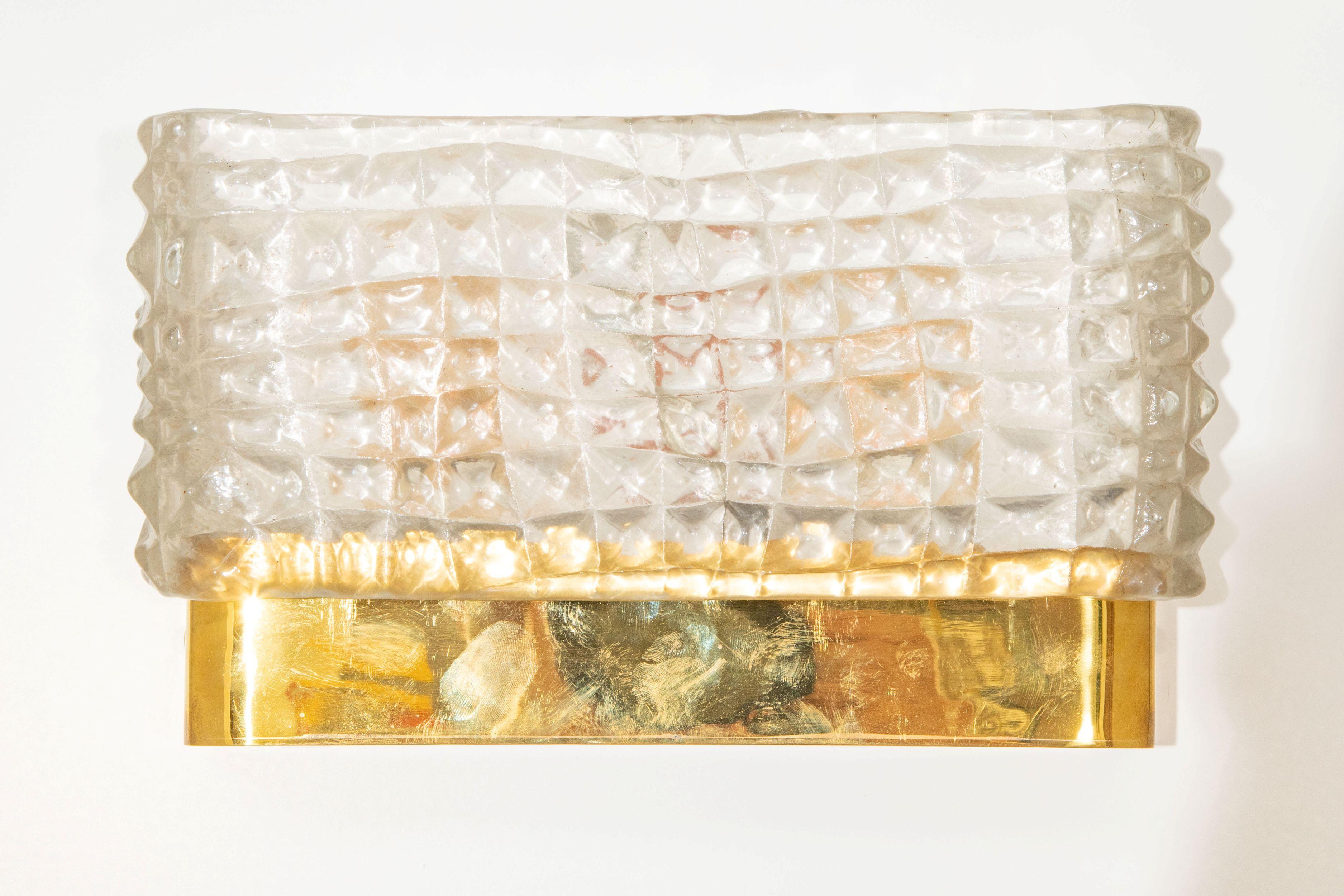 Italian Pair of Rectangular Clear Murano Textured Glass and Brass Wall Lights, in stock For Sale