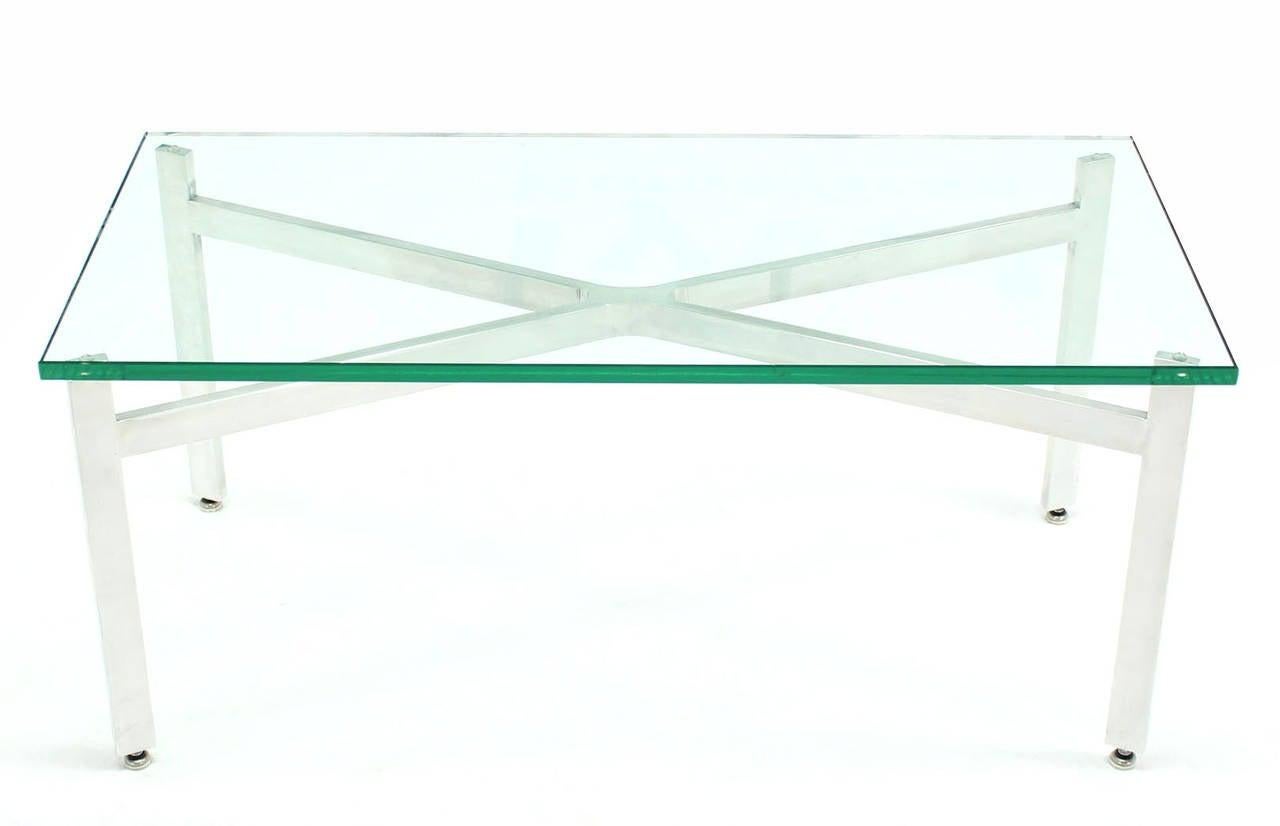 Paire de tables d'appoint rectangulaires Crome X Base 3/4 po. avec plateau en verre Bon état - En vente à Rockaway, NJ