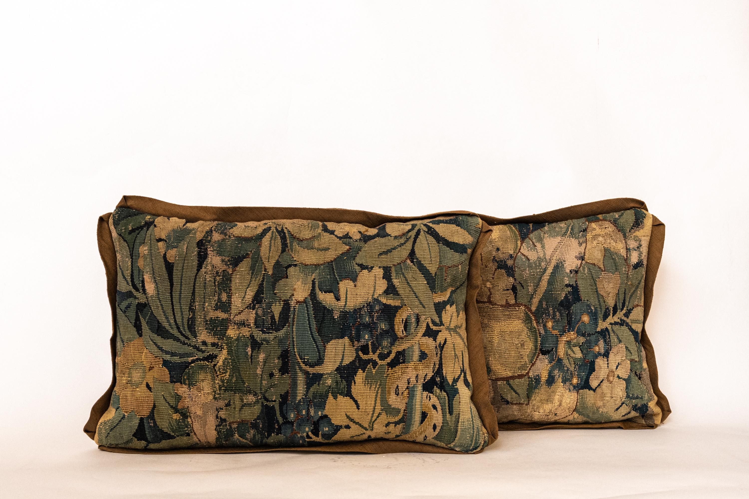 Paire de coussins rectangulaires en tapisserie Fortuny de David Duncan Studio Bon état - En vente à New York, NY