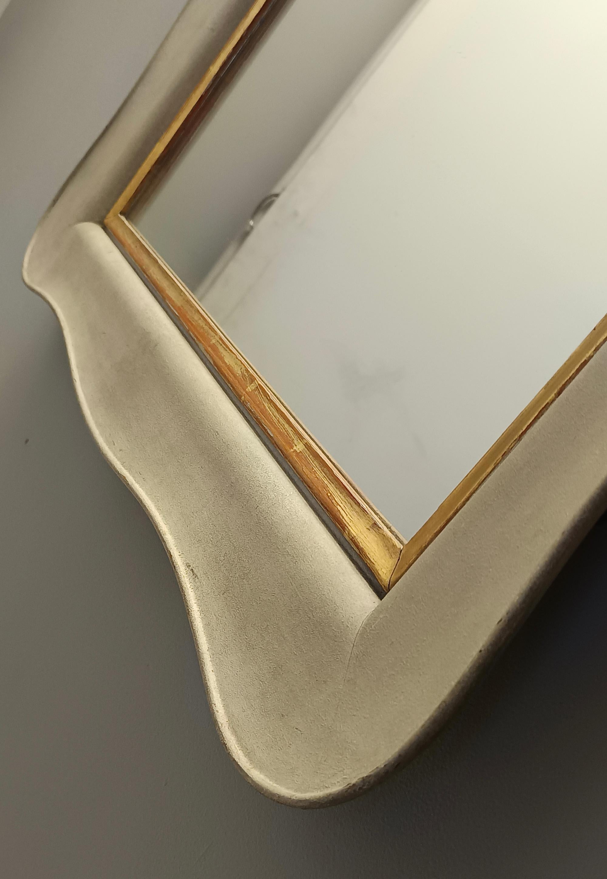 Pareja de espejos rectangulares de pared de madera lacada en marfil de Paolo Buffa, Italia en venta 2