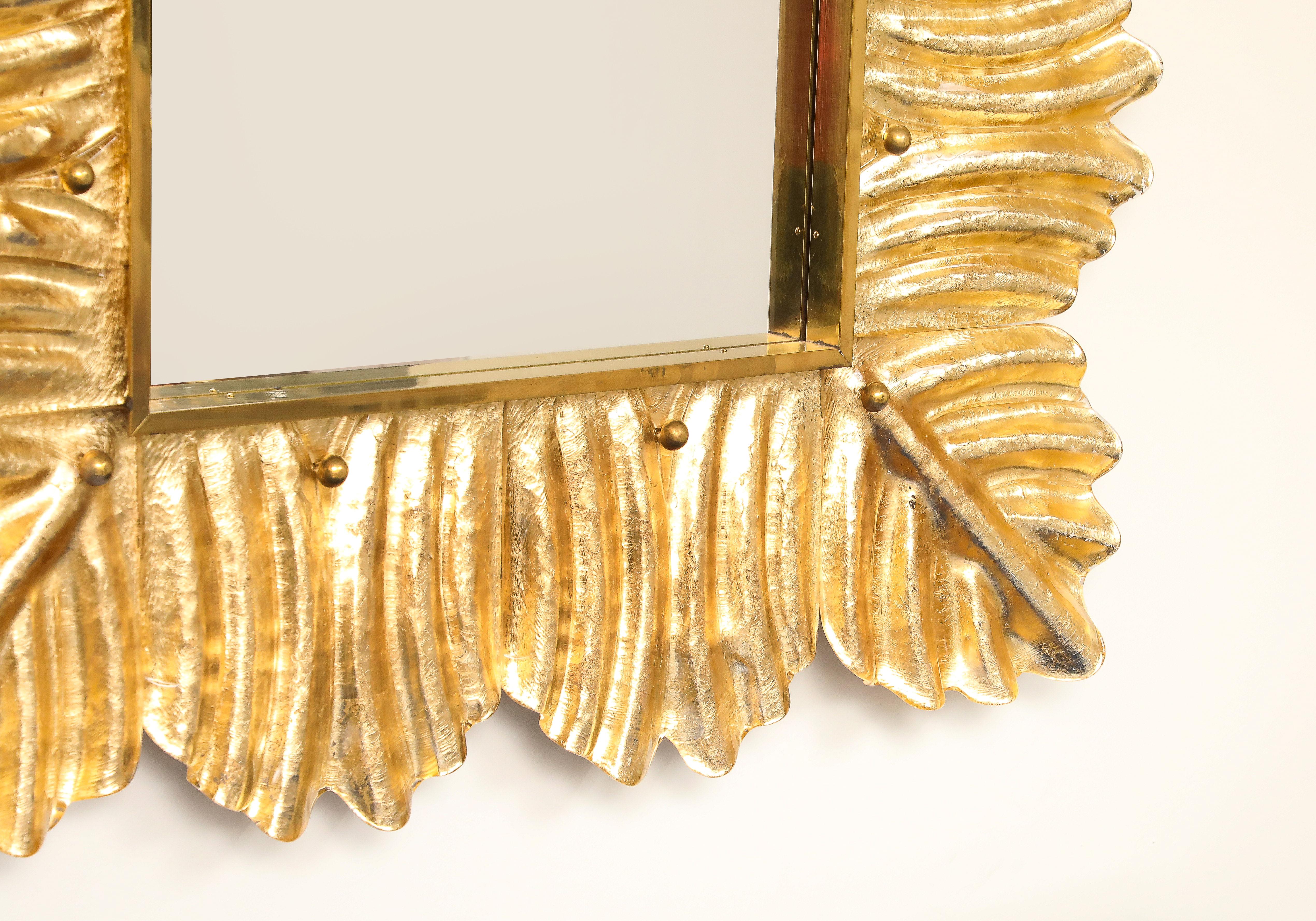 Coppia di specchi rettangolari in vetro di Murano con dettagli in ottone e foglia d'oro, Italia in vendita 1