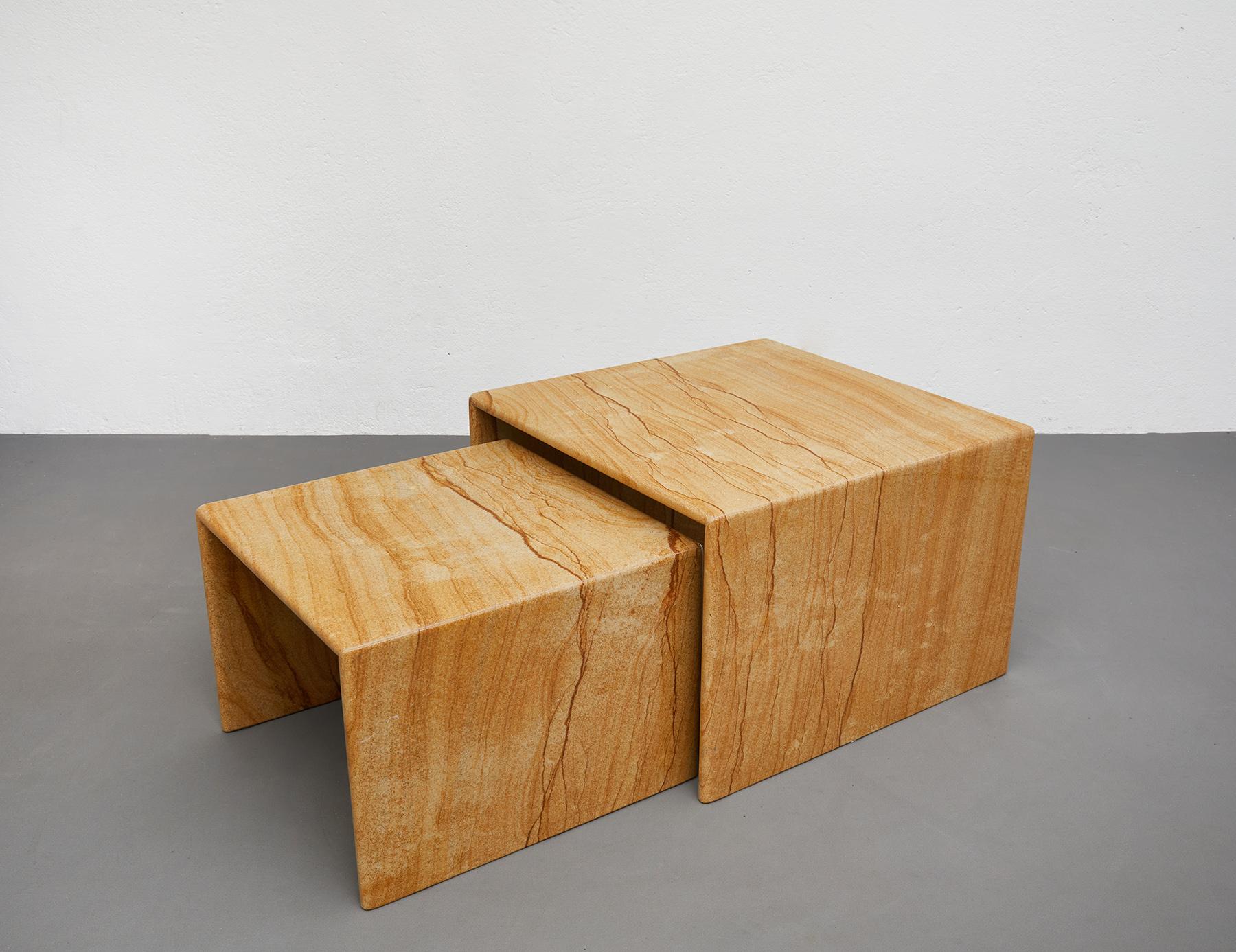 Pair of Daino Imperiale Marble Side Tables, Italy, 1980 4