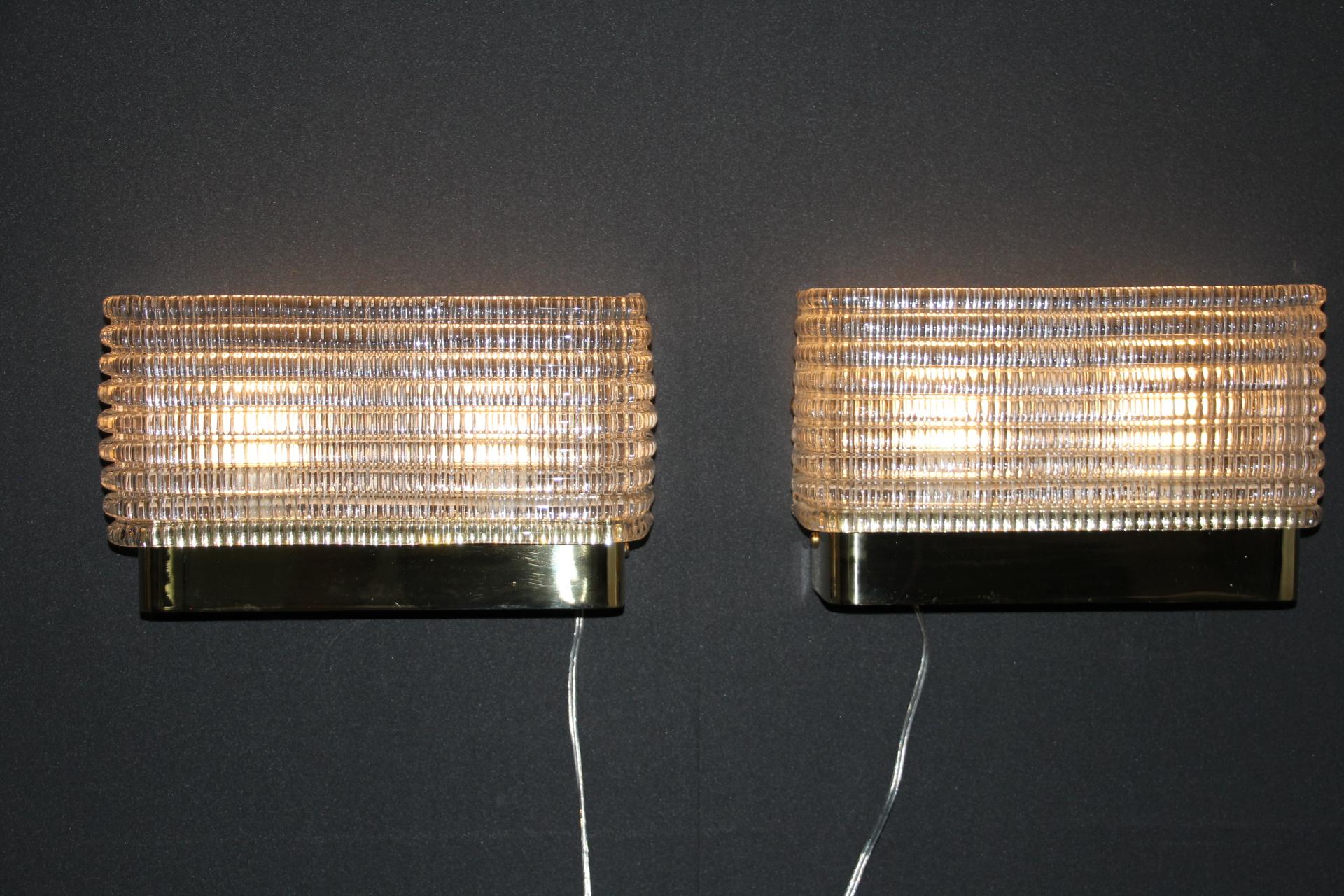 Pair of Rectangular Wall Lights Sconces in Textured Murano Glass For Sale 3