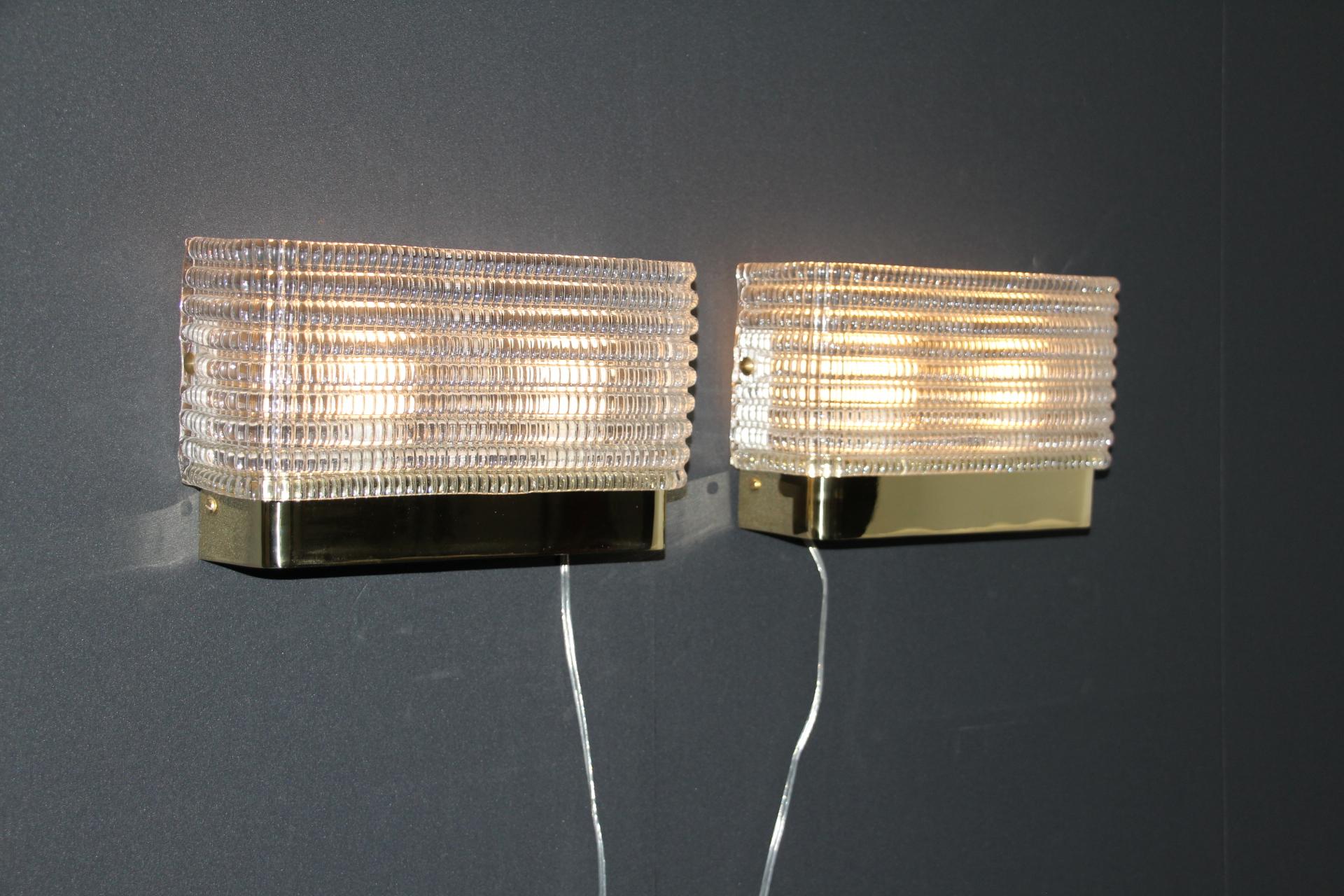 Brass Pair of Rectangular Wall Lights Sconces in Textured Murano Glass For Sale