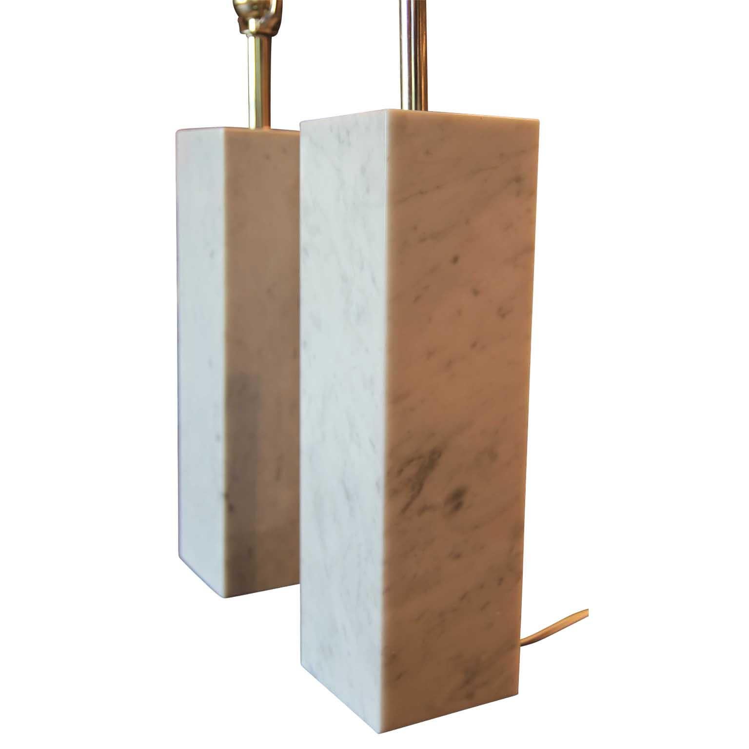 Mid-Century Modern Pair of Rectangular White Marble Lamps Designed by Nessen Lamps