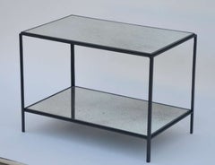 Paire de tables d'appoint 'Rectiligne' en fer forgé et miroir par Design Frères