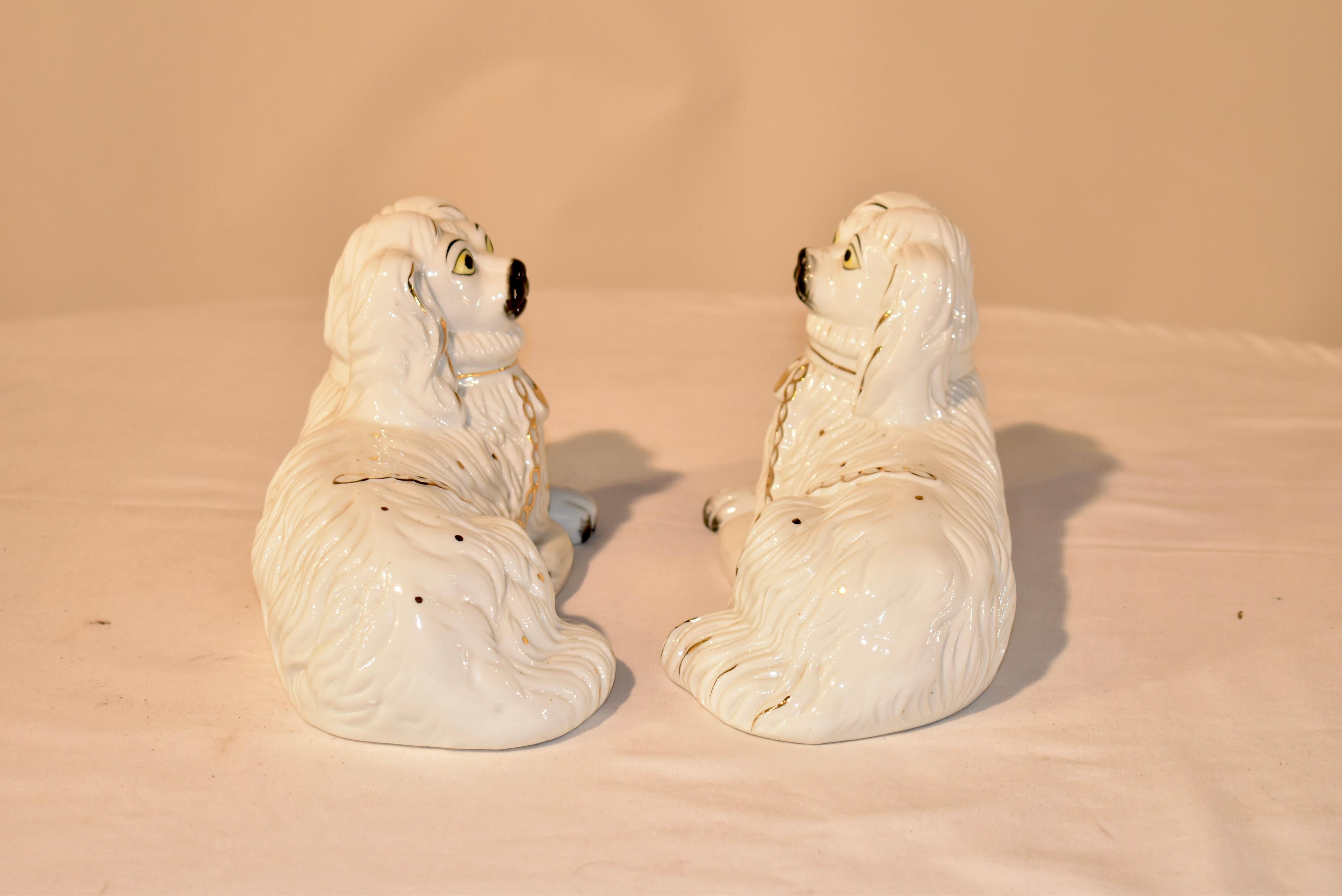 Pair of Recumbent Staffordshire Spaniels, C. 1960 For Sale 1