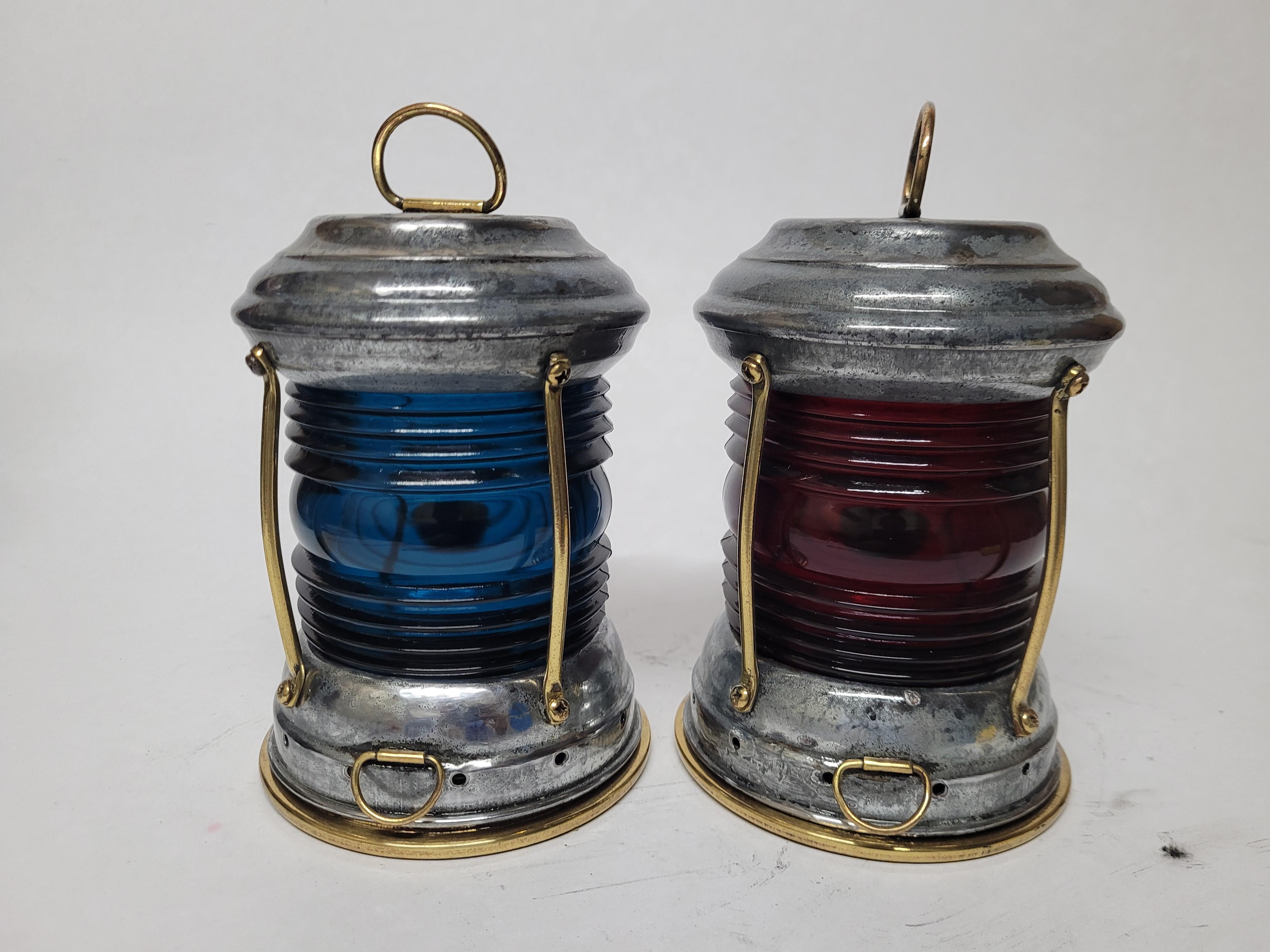 Pair of Red and Blue Lens Boat Lanterns In Good Condition For Sale In Norwell, MA