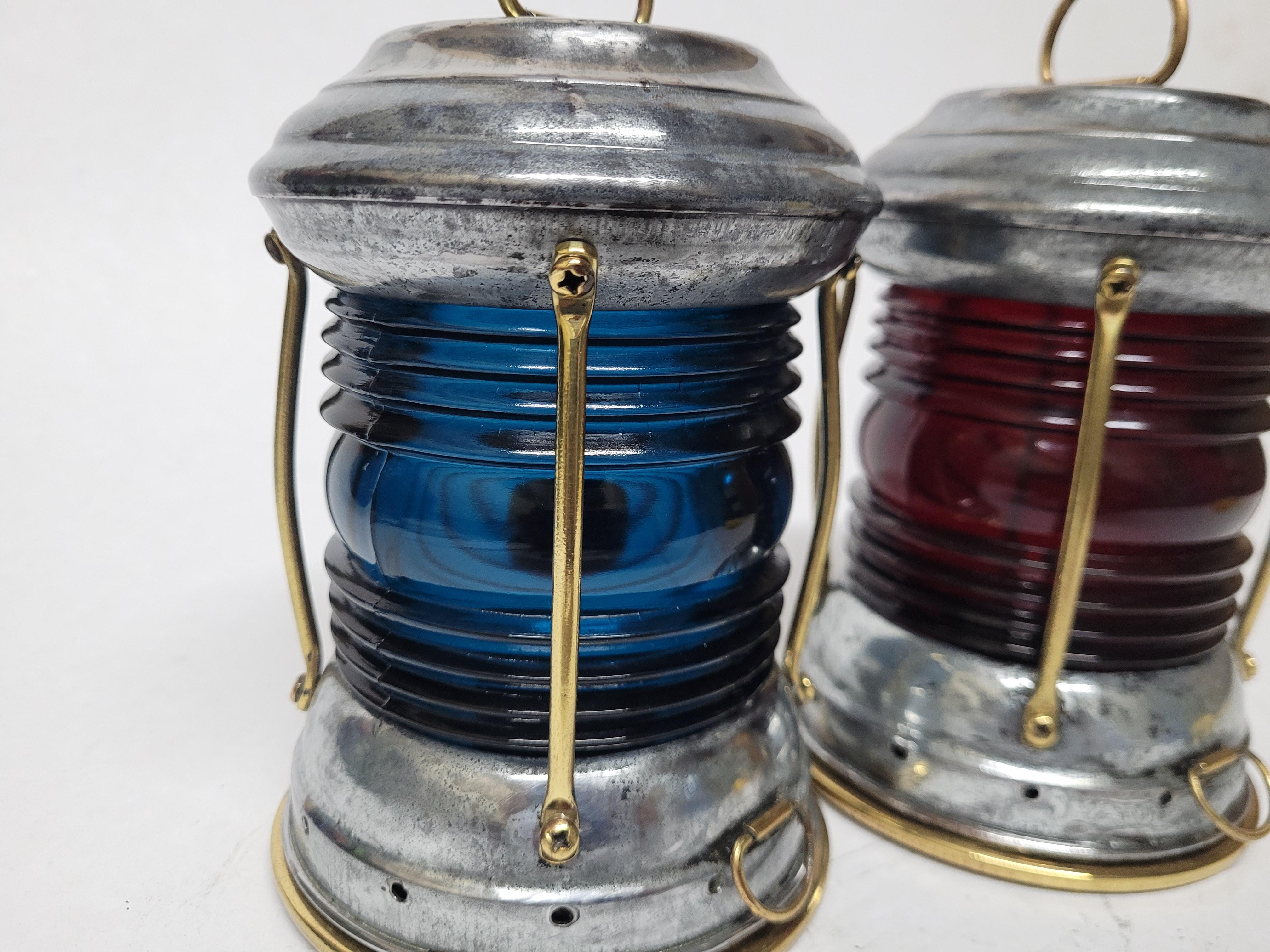 Pair of Red and Blue Lens Boat Lanterns For Sale 1