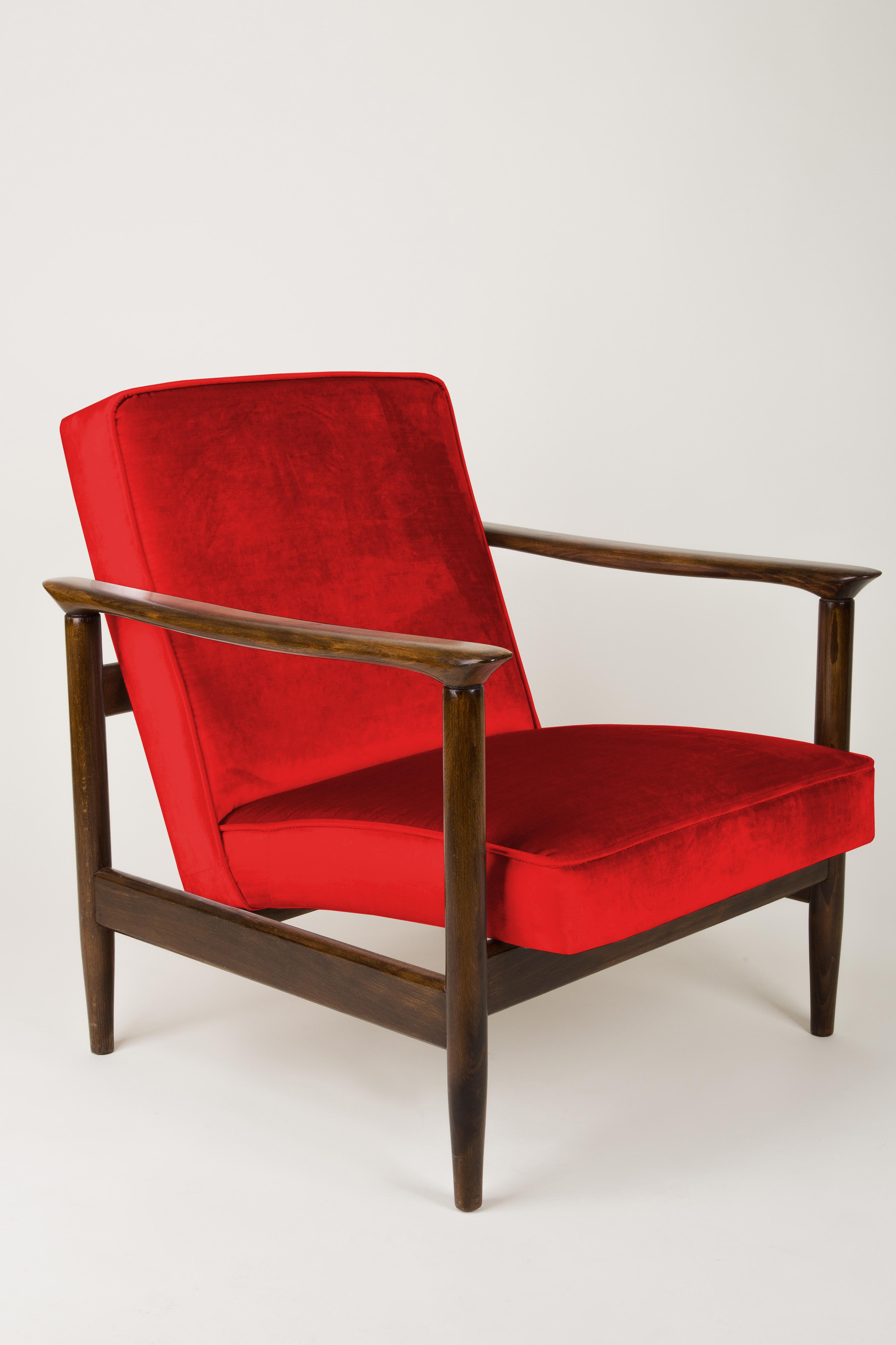 Mid-Century Modern Pair of Red Armchairs, Edmund Homa, GFM-142, 1960s, Poland For Sale