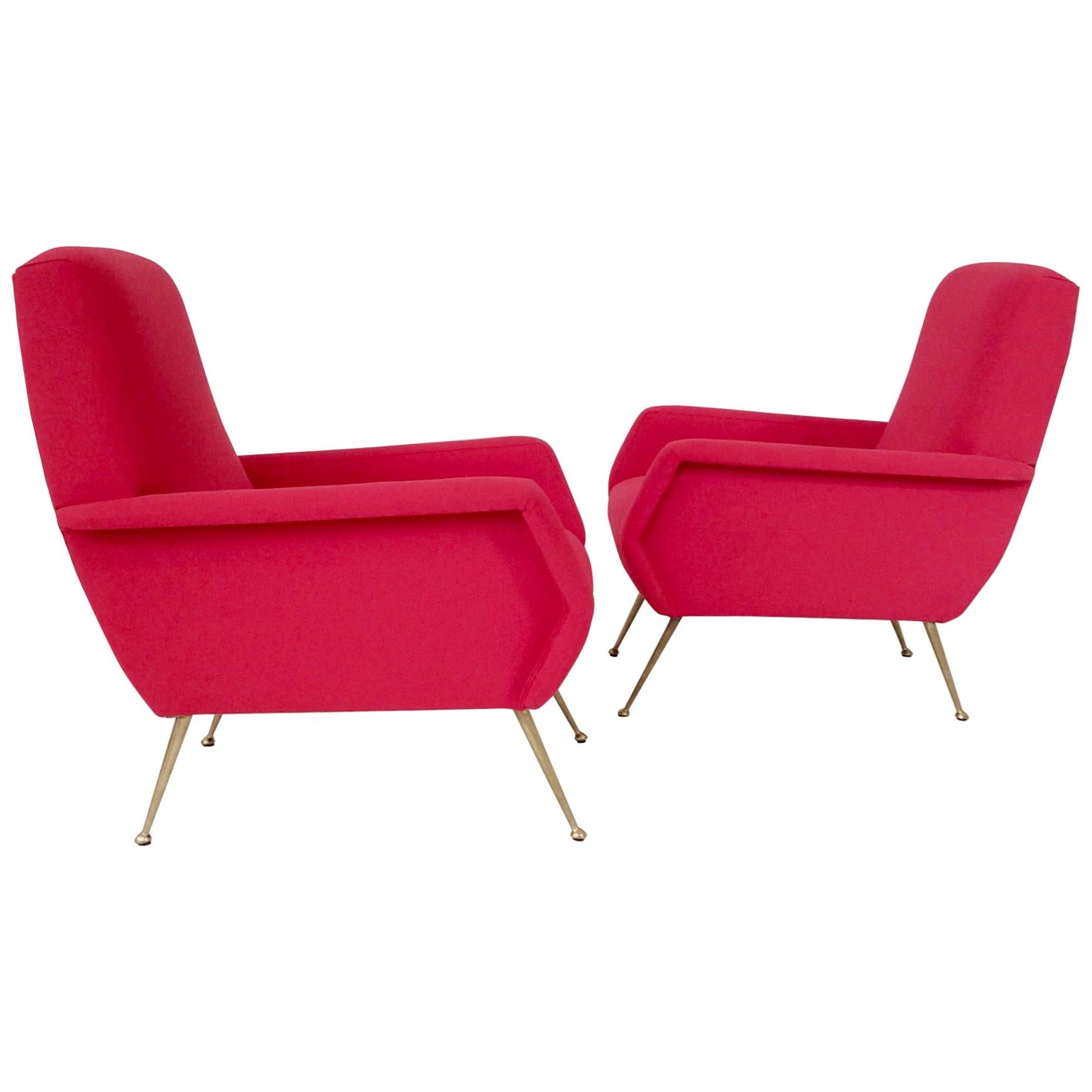 Belle paire de fauteuils, Gio Ponti Era, circa 1950, Italie.
Laiton et tissu rouge clair. Rembourrage neuf.
Dimensions : 92 cm de haut, 69 cm de large, 89 cm de profondeur : 92 cm H, 69 cm L, 89 cm P, hauteur d'assise : 45 cm.
Très bon état.
Tous
