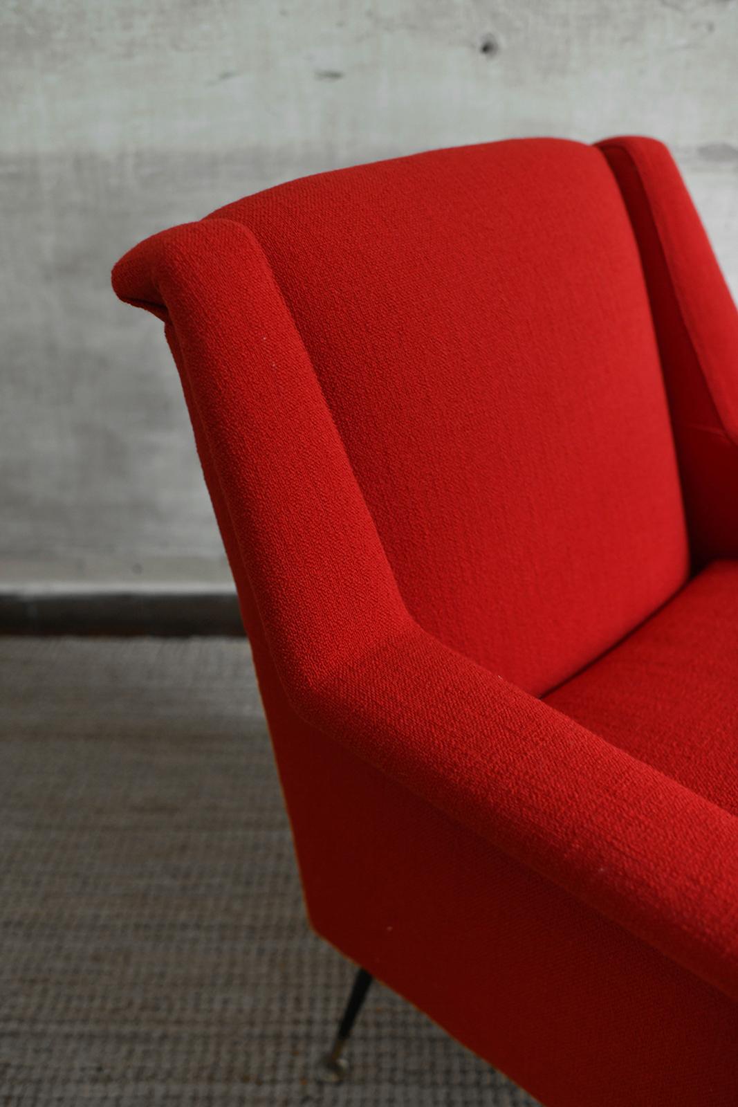 Pareja de sillones rojos al estilo de Gio Ponti, años 50 en venta 4
