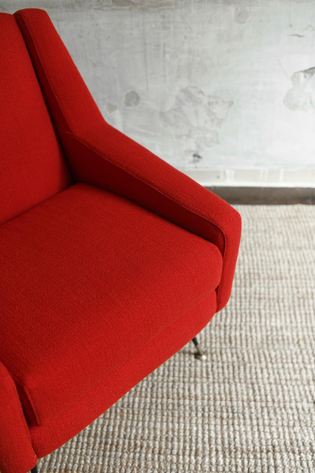 Pareja de sillones rojos al estilo de Gio Ponti, años 50 en venta 3