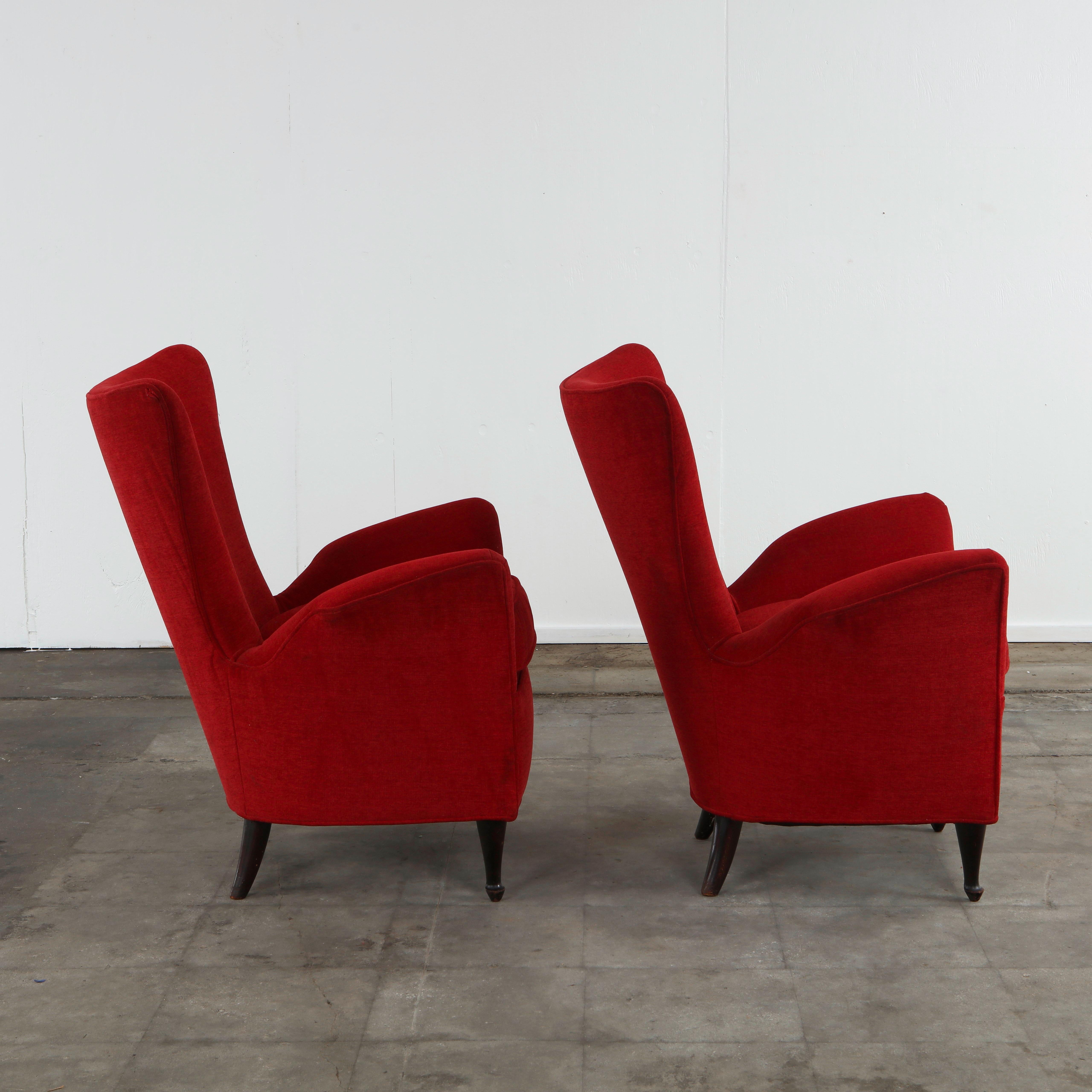 Modern Pair of Red Armchairs in the Style of Paolo Buffa, 1960s For Sale