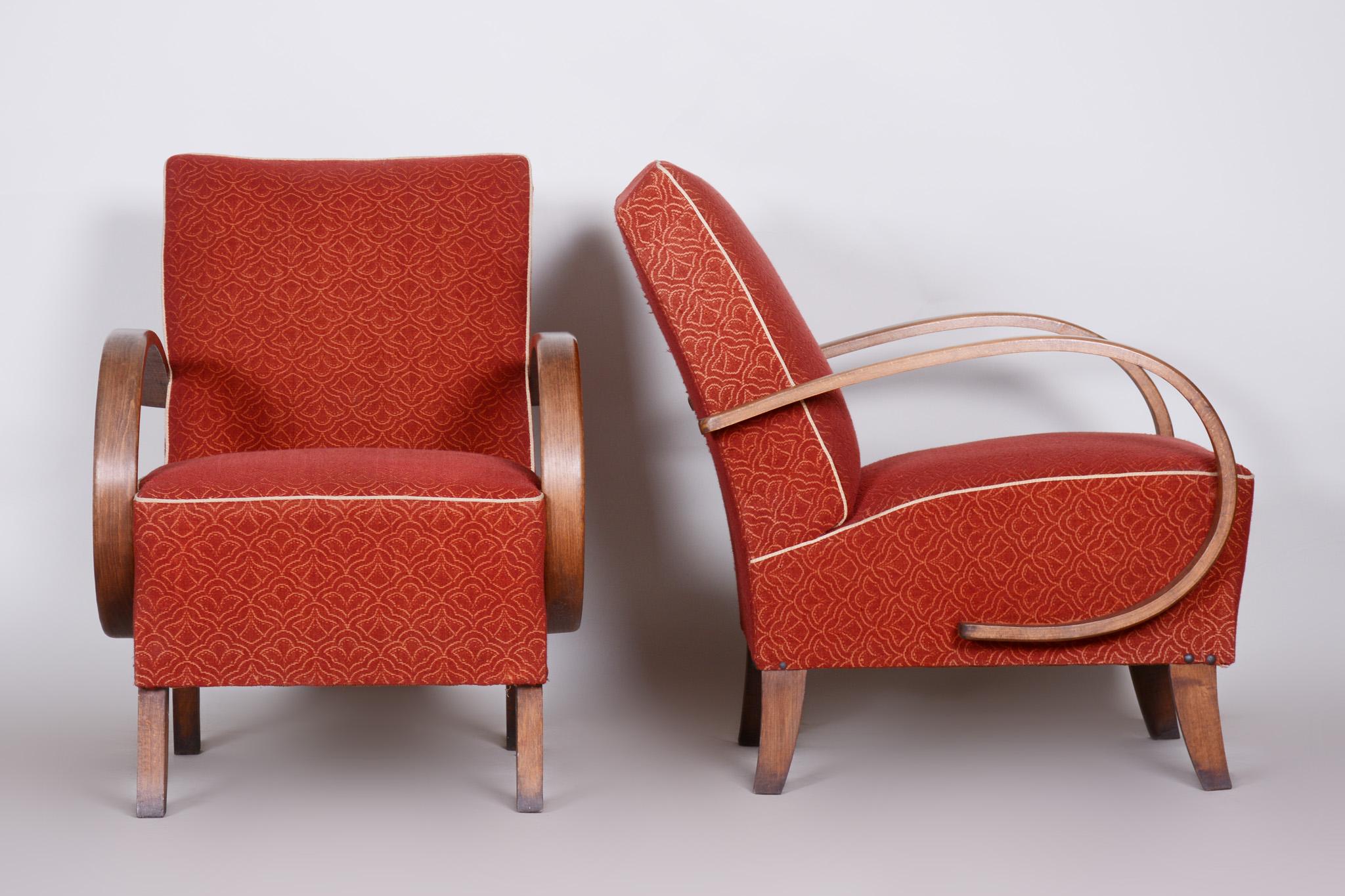 Milieu du XXe siècle Paire de fauteuils Art déco rouges en hêtre d'origine fabriqués dans les années 1930, état d'origine en vente