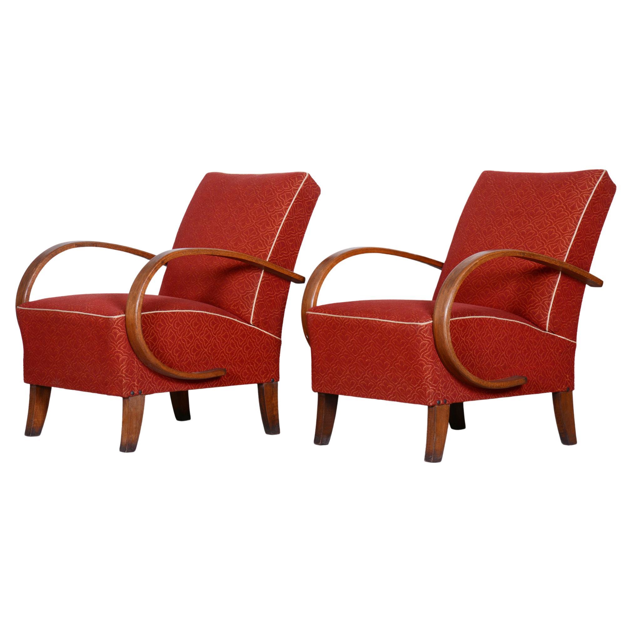 Paire de fauteuils Art déco rouges en hêtre d'origine fabriqués dans les années 1930, état d'origine