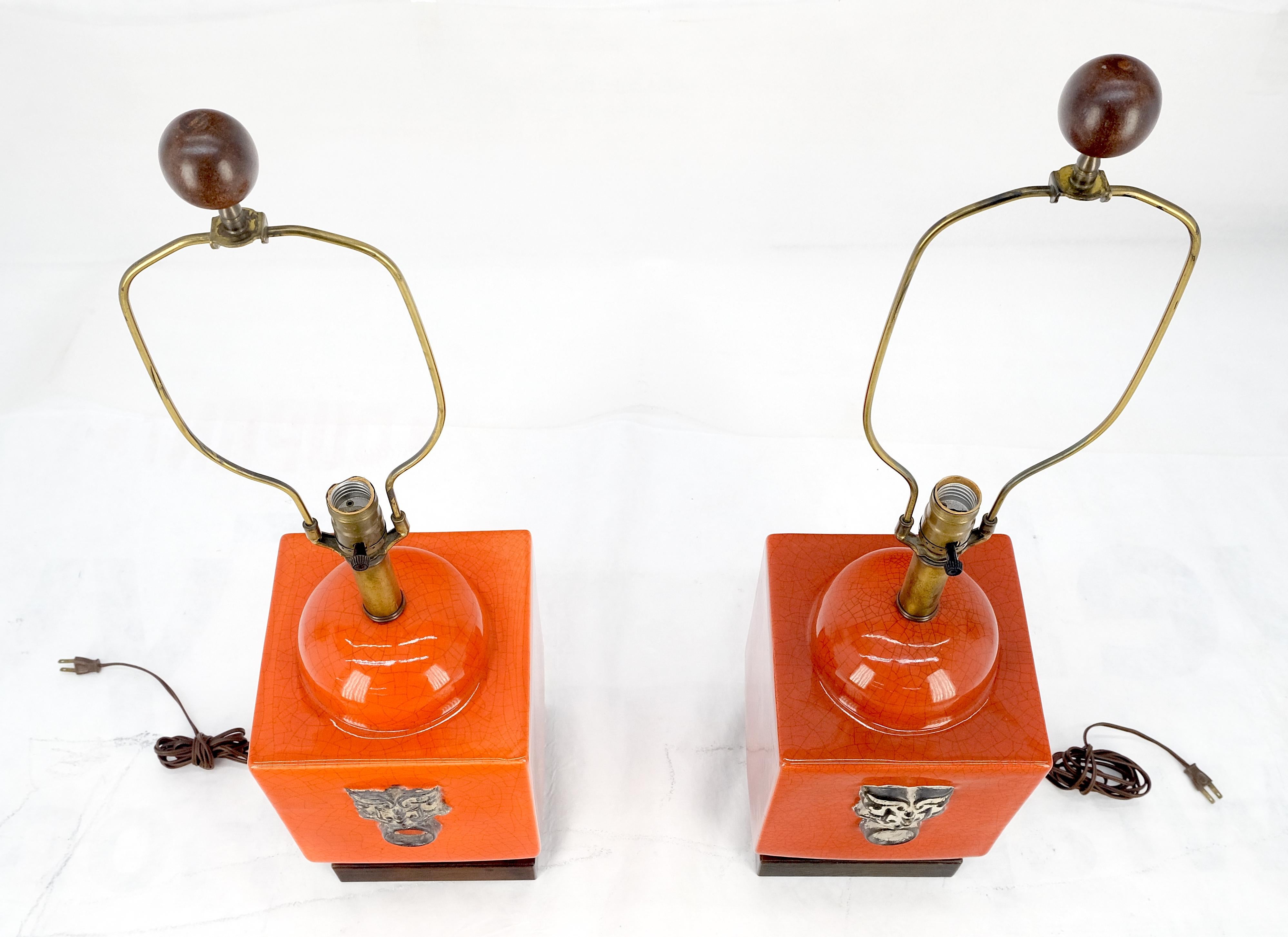 Lacquered Pair of Red Ceramic Square Cube Shape Table Lamps c1960s Bracket Feet MINT For Sale