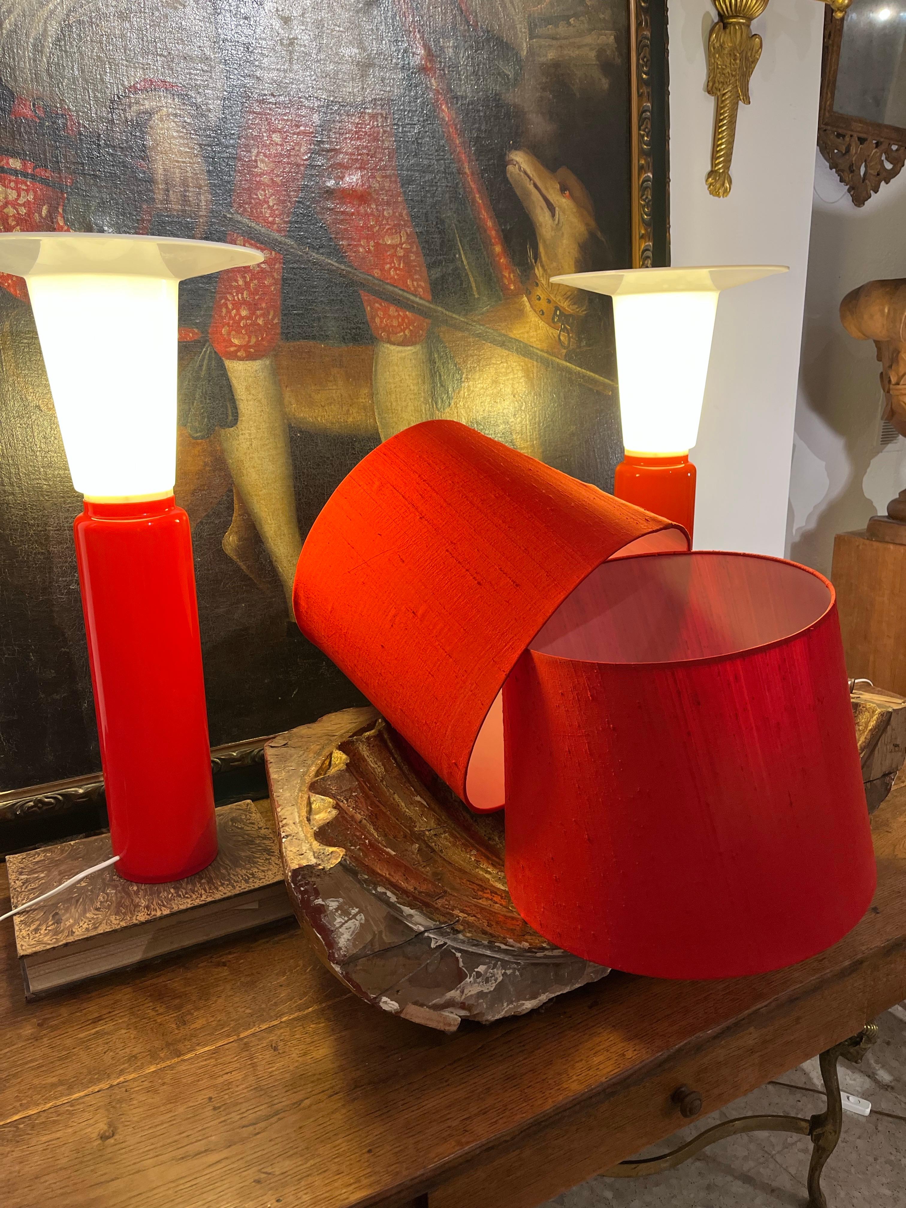 Coppia di lampade da tavolo in cristallo rosso di Luxus In condizioni buone in vendita a Madrid, ES