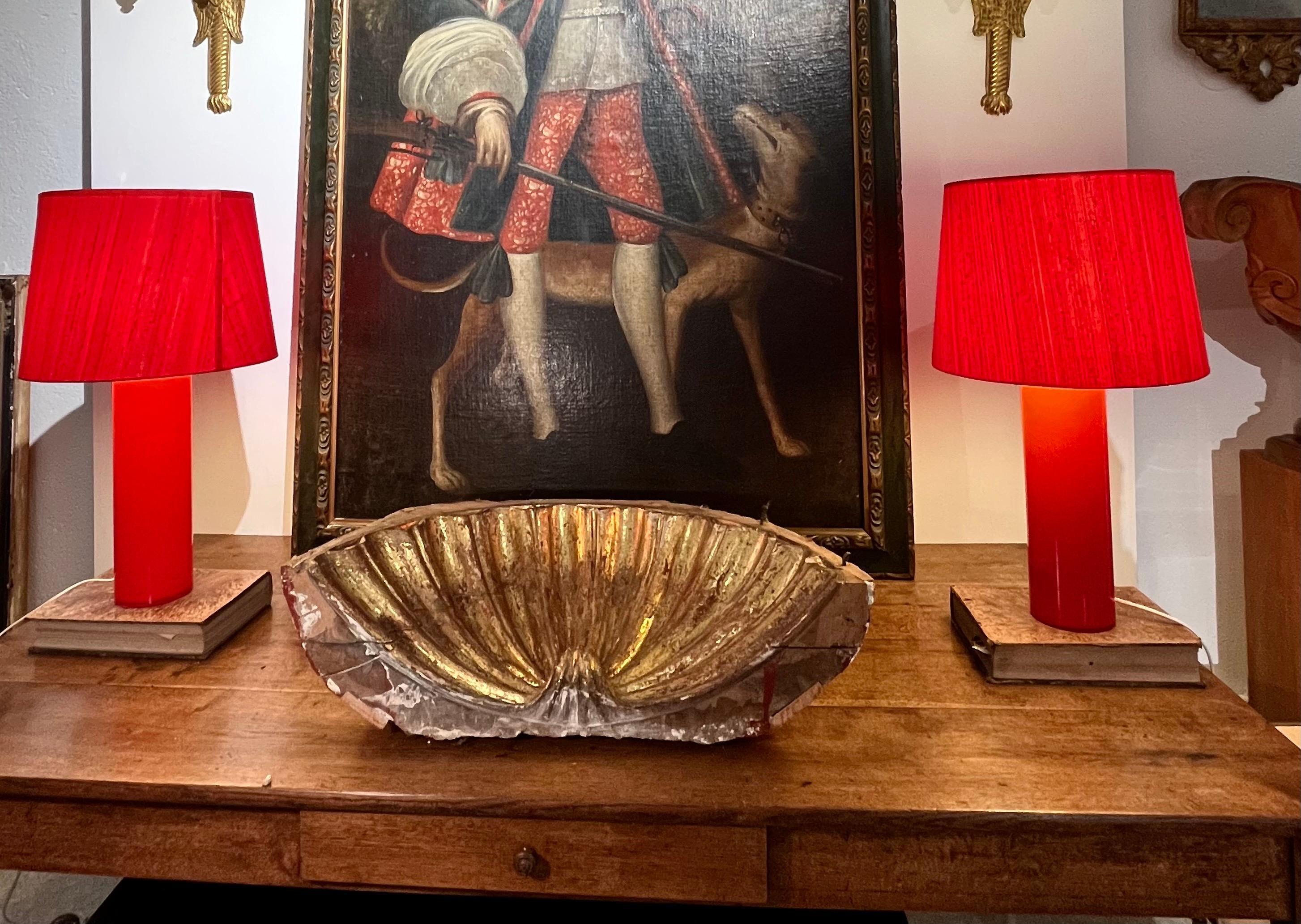 Cristallo Coppia di lampade da tavolo in cristallo rosso di Luxus in vendita