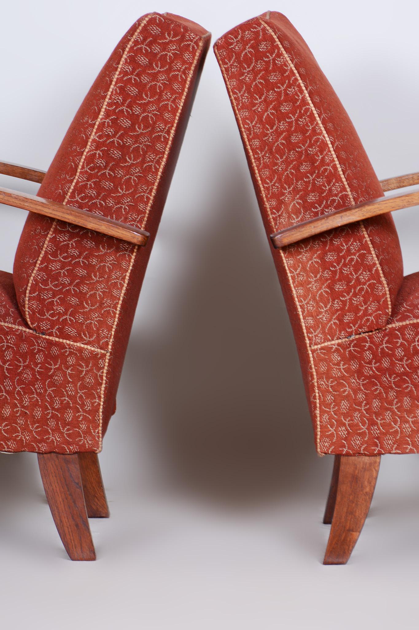 20ième siècle Paire de fauteuils Art Déco tchèques en hêtre rouge par Jindrich Halabala, UP Zavody, années 1930 en vente