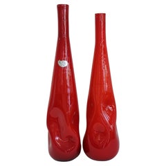 Paire de vases italiens en verre rouge de type Dimple