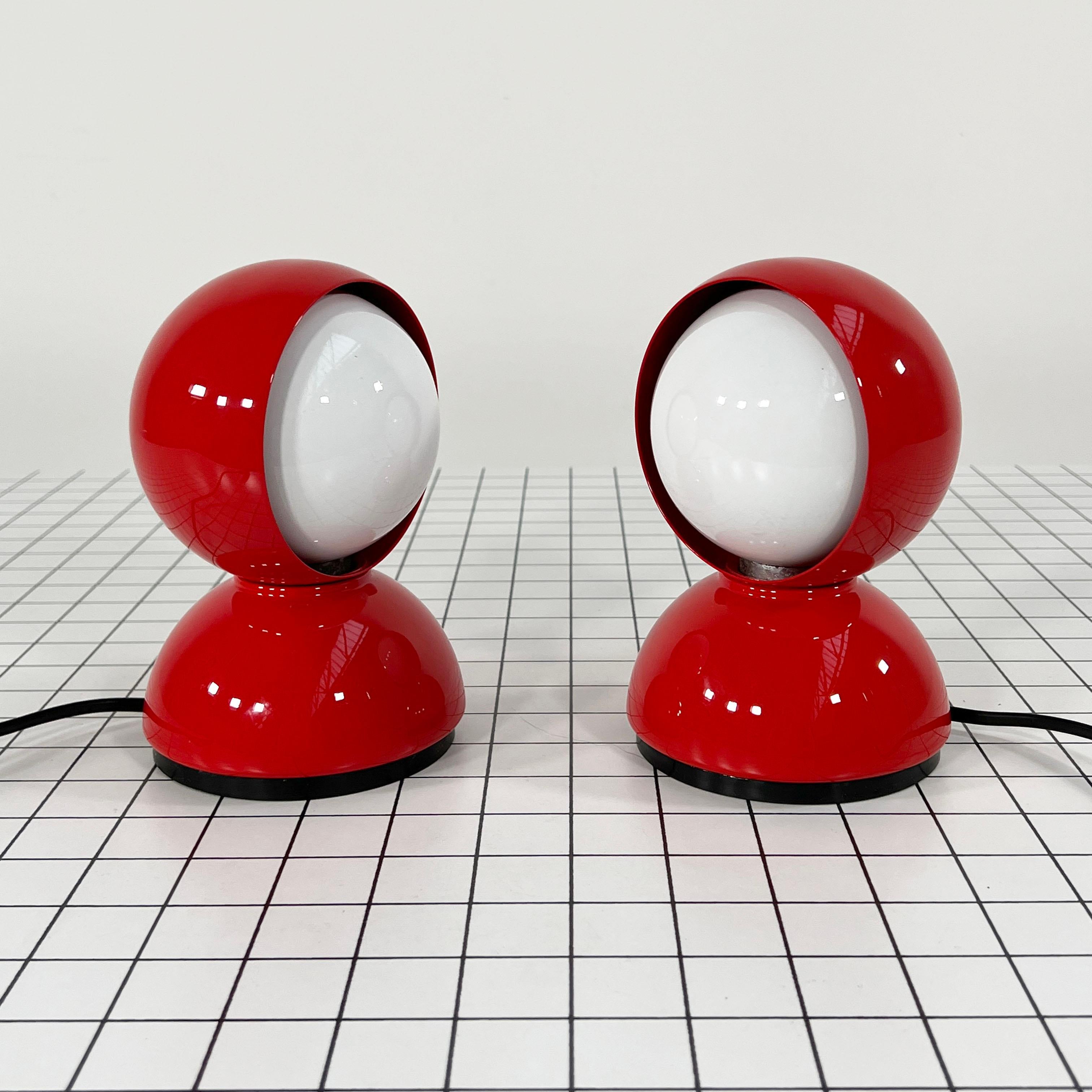 Mid-20th Century Pair of Red Eclisse Table Lamps by Vico Magistretti for Artemide, 1960s