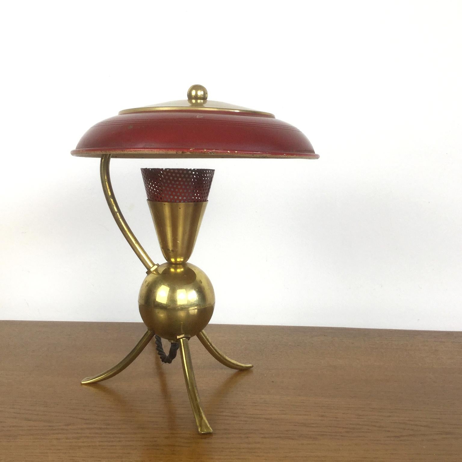 Pair of Red Enamel and Brass Tripod Table Lamp, French, 1950s In Good Condition For Sale In London, GB