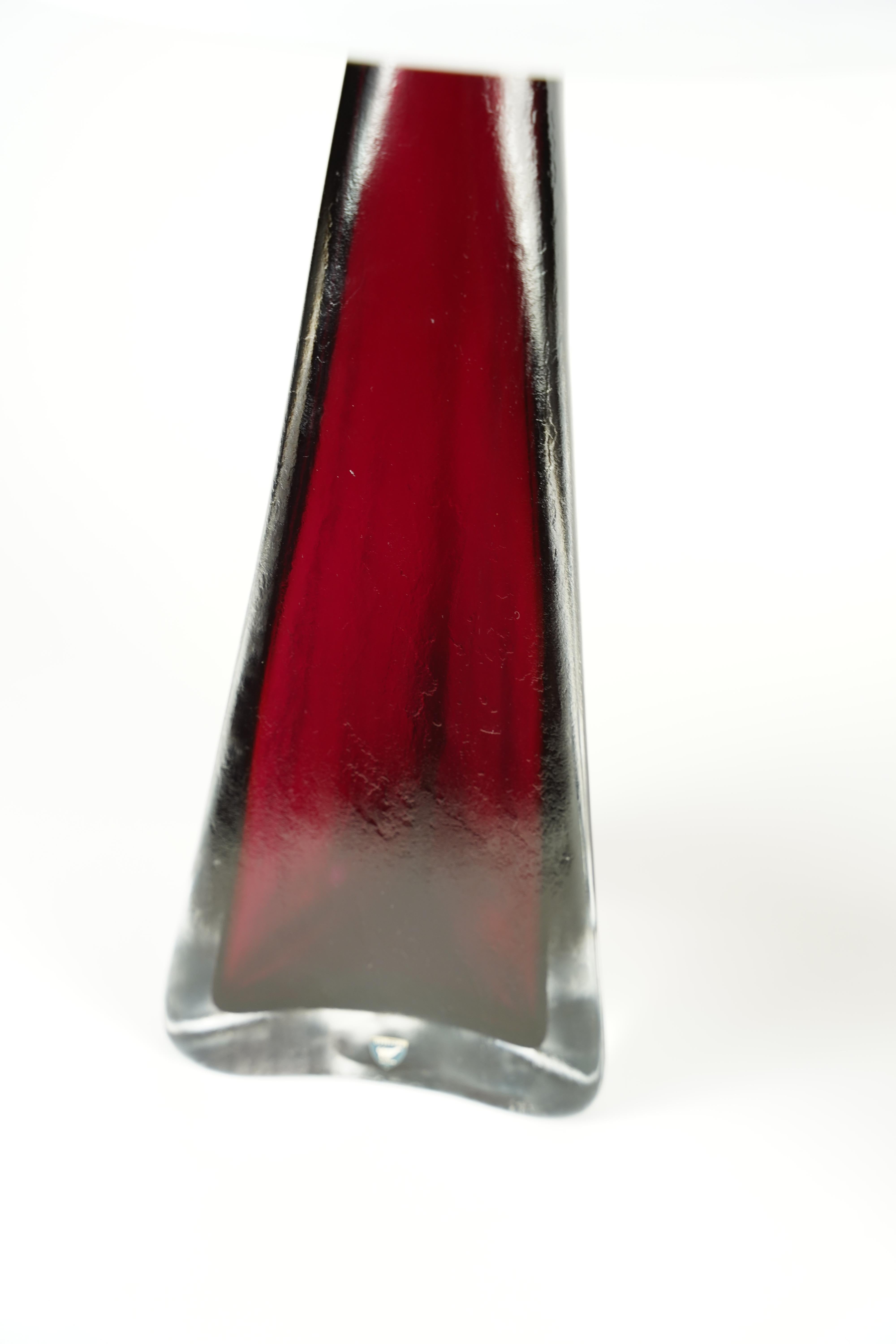 20th Century Pair of red frosted Triangular Orrefors Lamps, Sweden 1960 For Sale