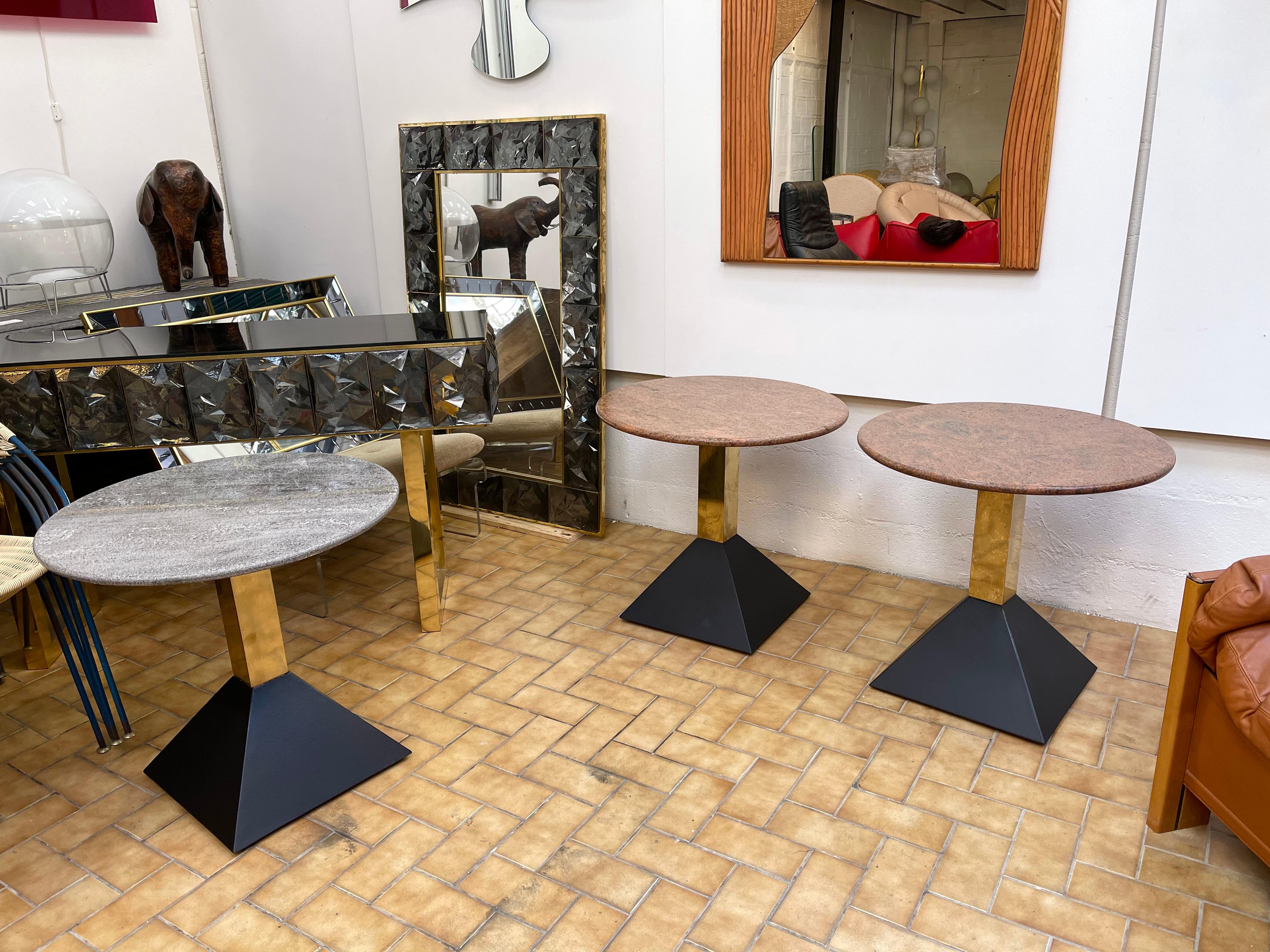 Pair of Red Granite and Brass Side Tables, Italy, 1980s For Sale 2