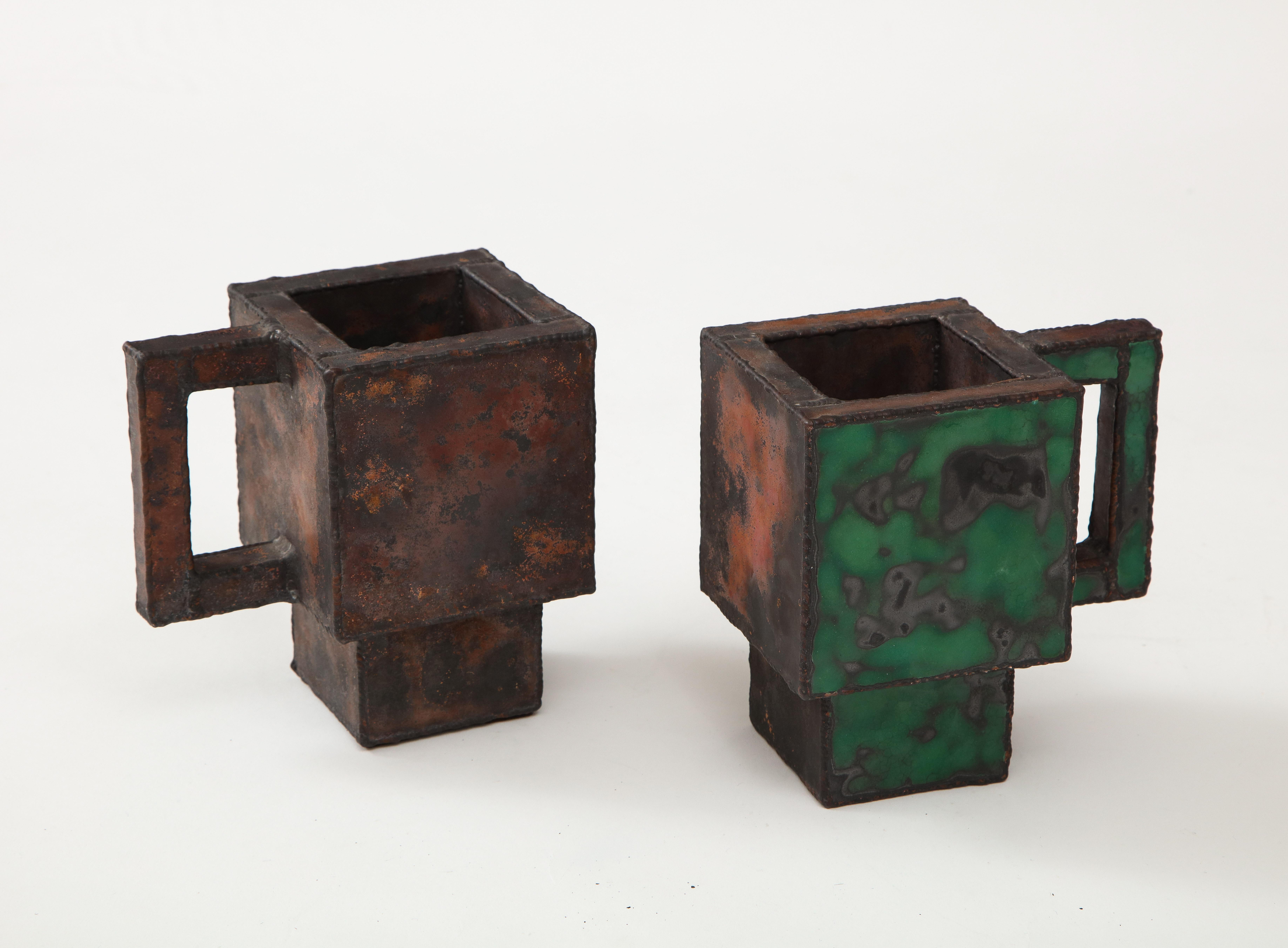 Pair of Red & Green Enameled Copper Mugs by Kwangho Lee, c. 2012 In Excellent Condition For Sale In New York City, NY