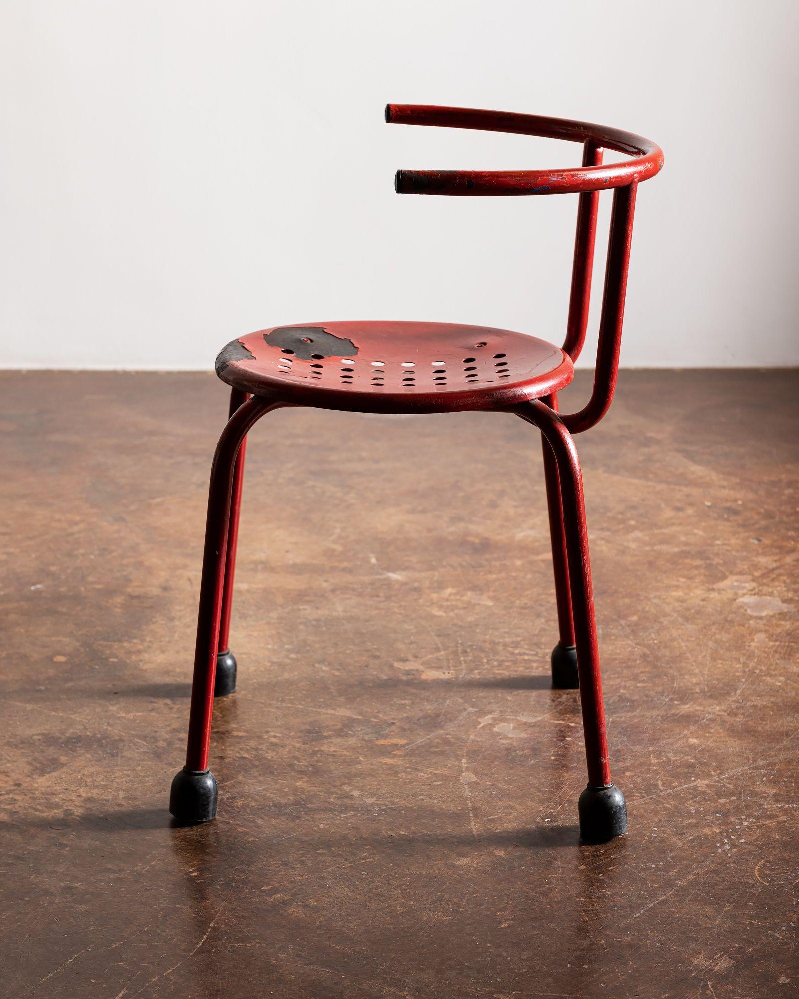 Mid-20th Century Pair of Red Iron Chairs by Ettore Sottsass, Italy, 1960s