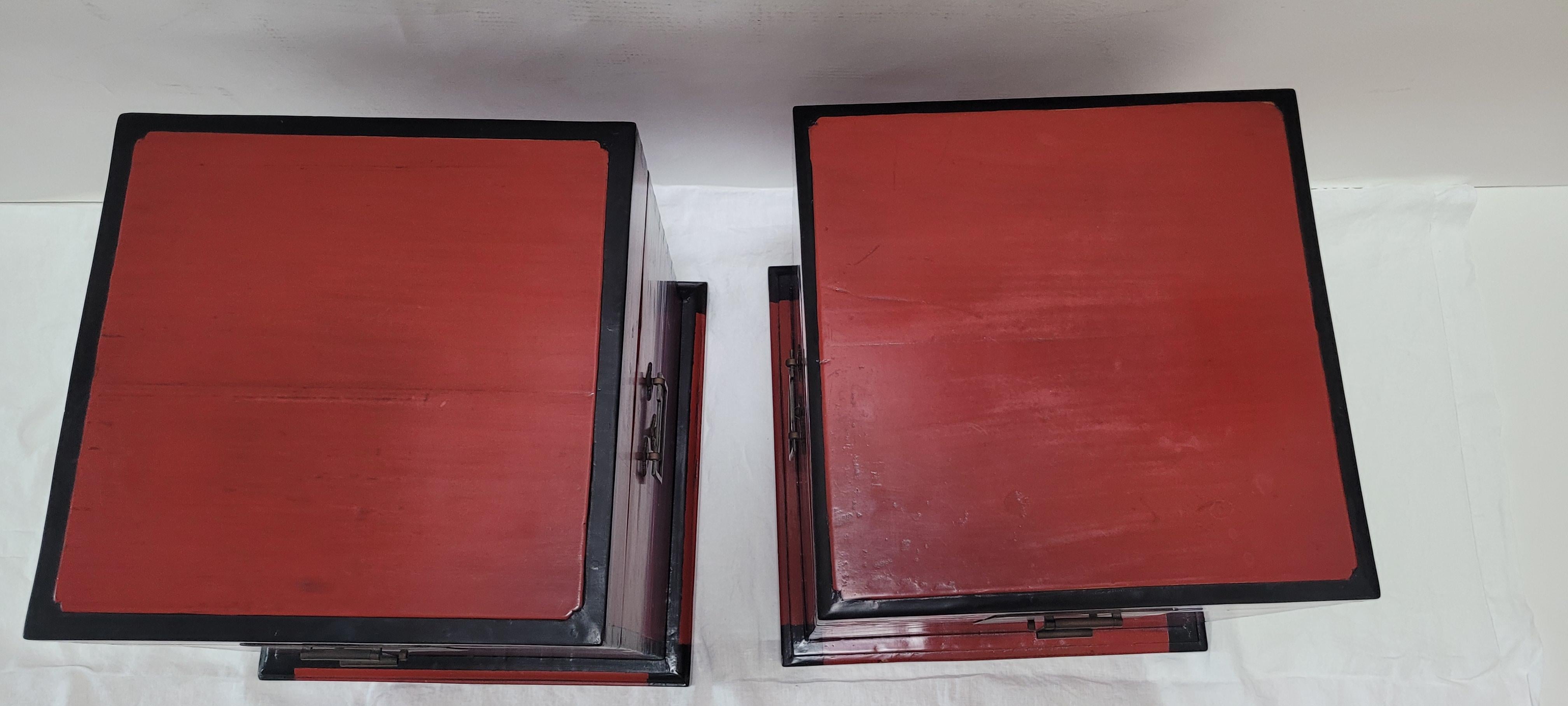 Paar rot lackierte Truhen – frühes 20. Jahrhundert im Angebot 4