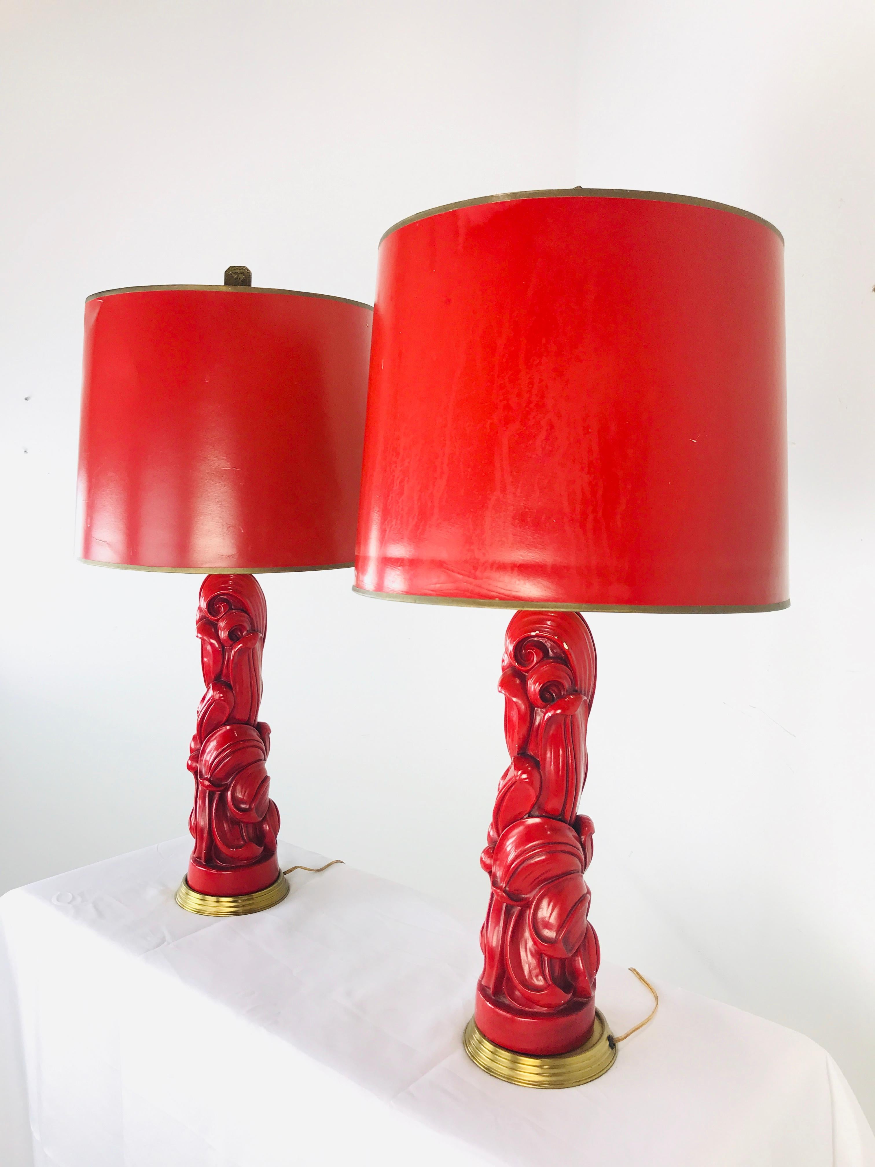 Pair of red lacquered vintage lamps with scroll detail
Measures: 6