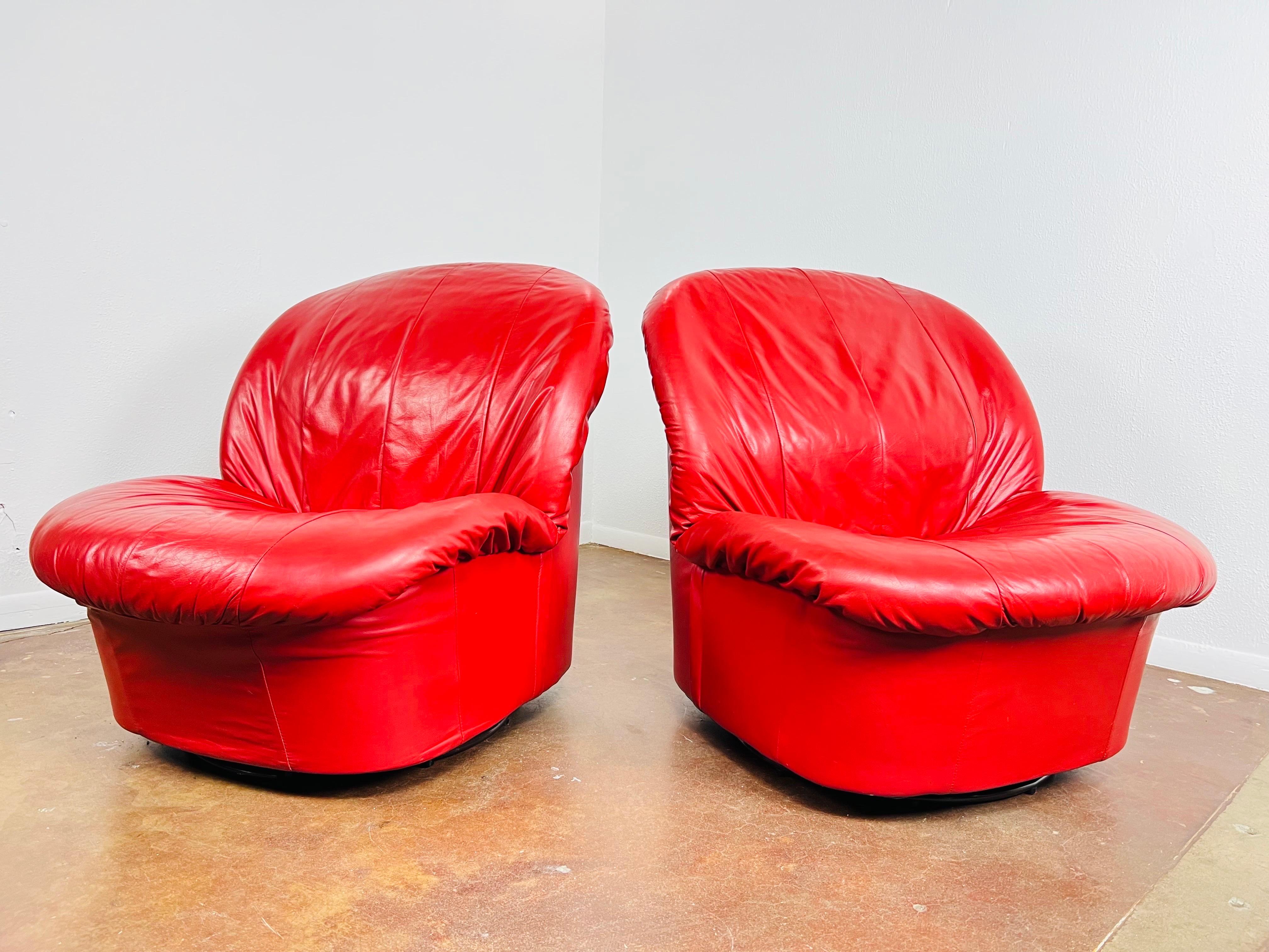 Pair of Red Leather Clamshell Chairs in the Style of Kagan 5